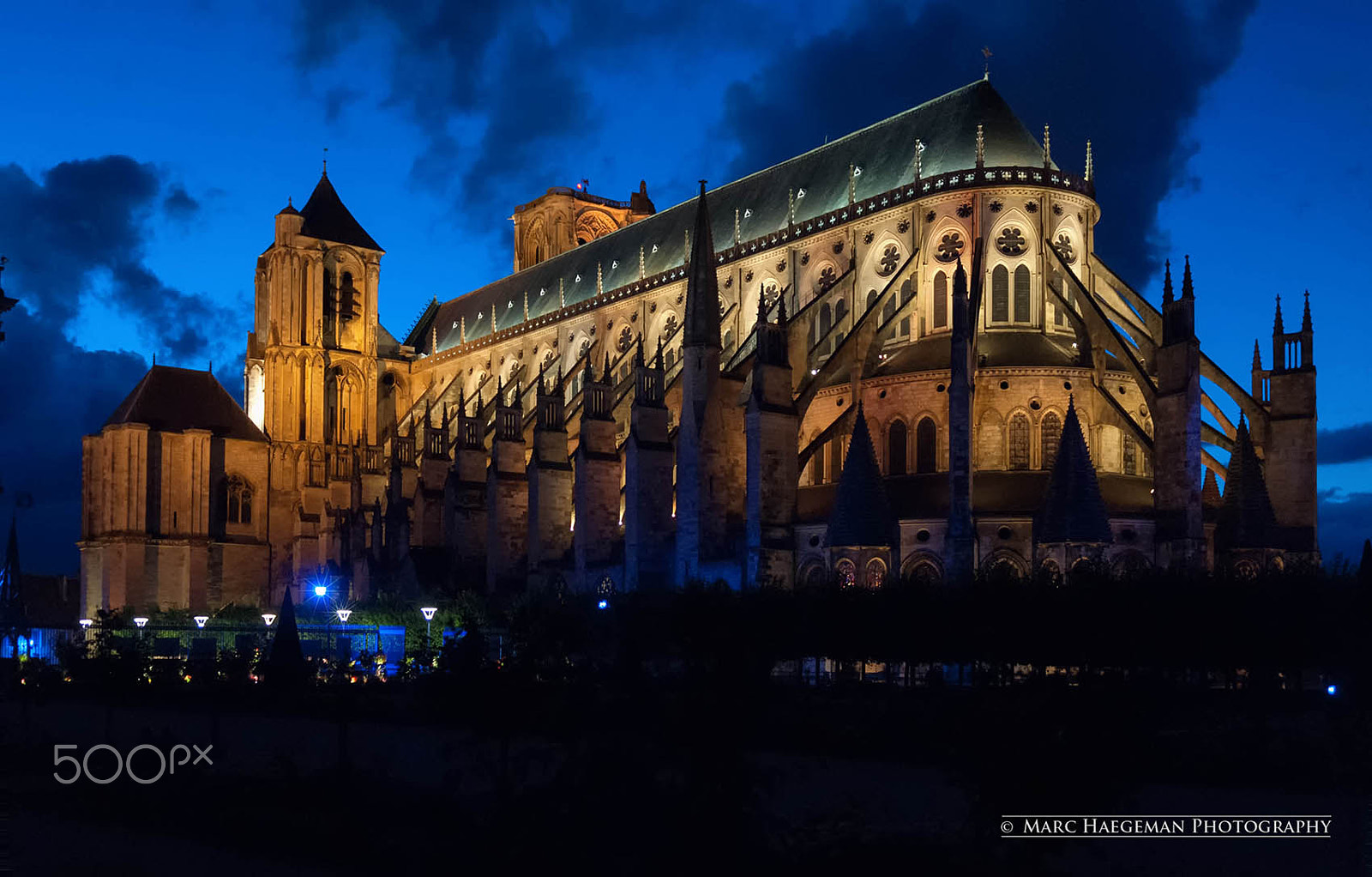 Nikon D200 sample photo. Blue hour in bourges photography
