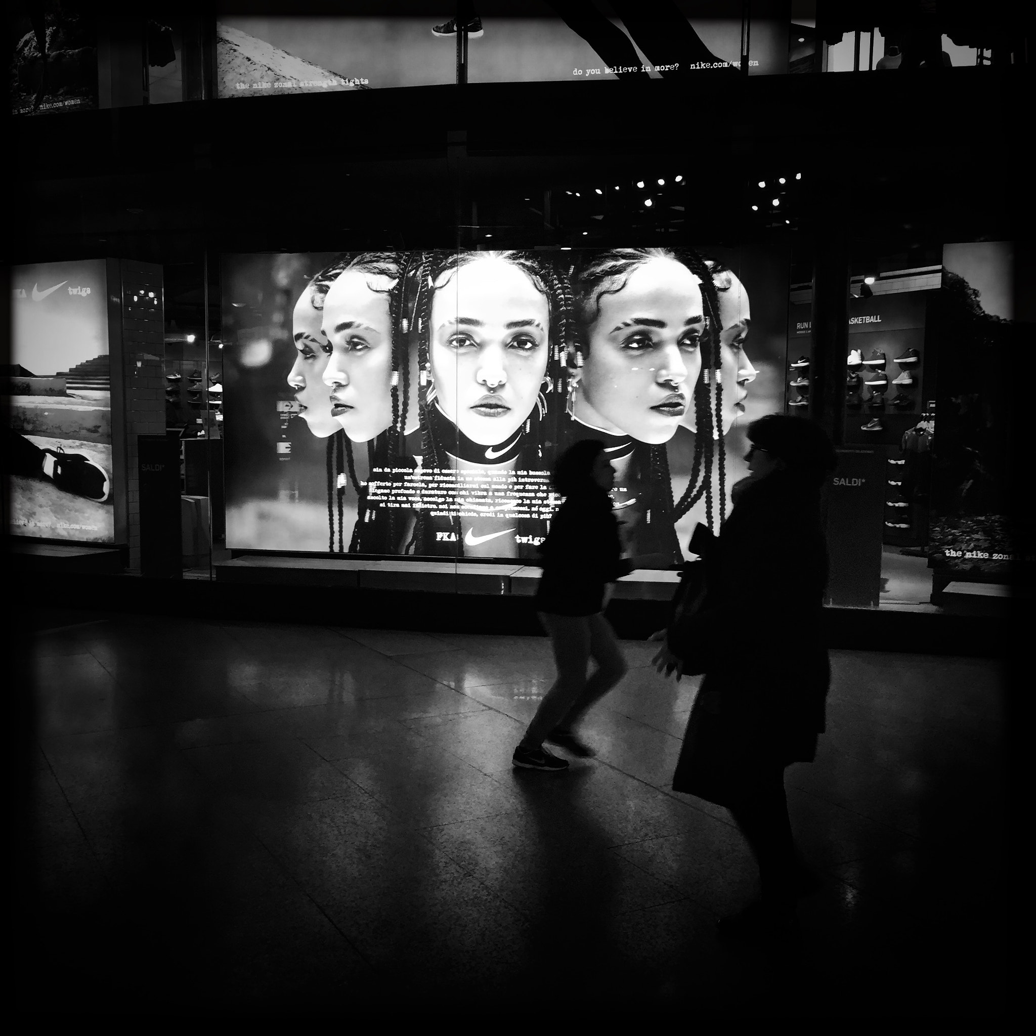Hipstamatic 331 sample photo. Hipstamatic project #092 photography