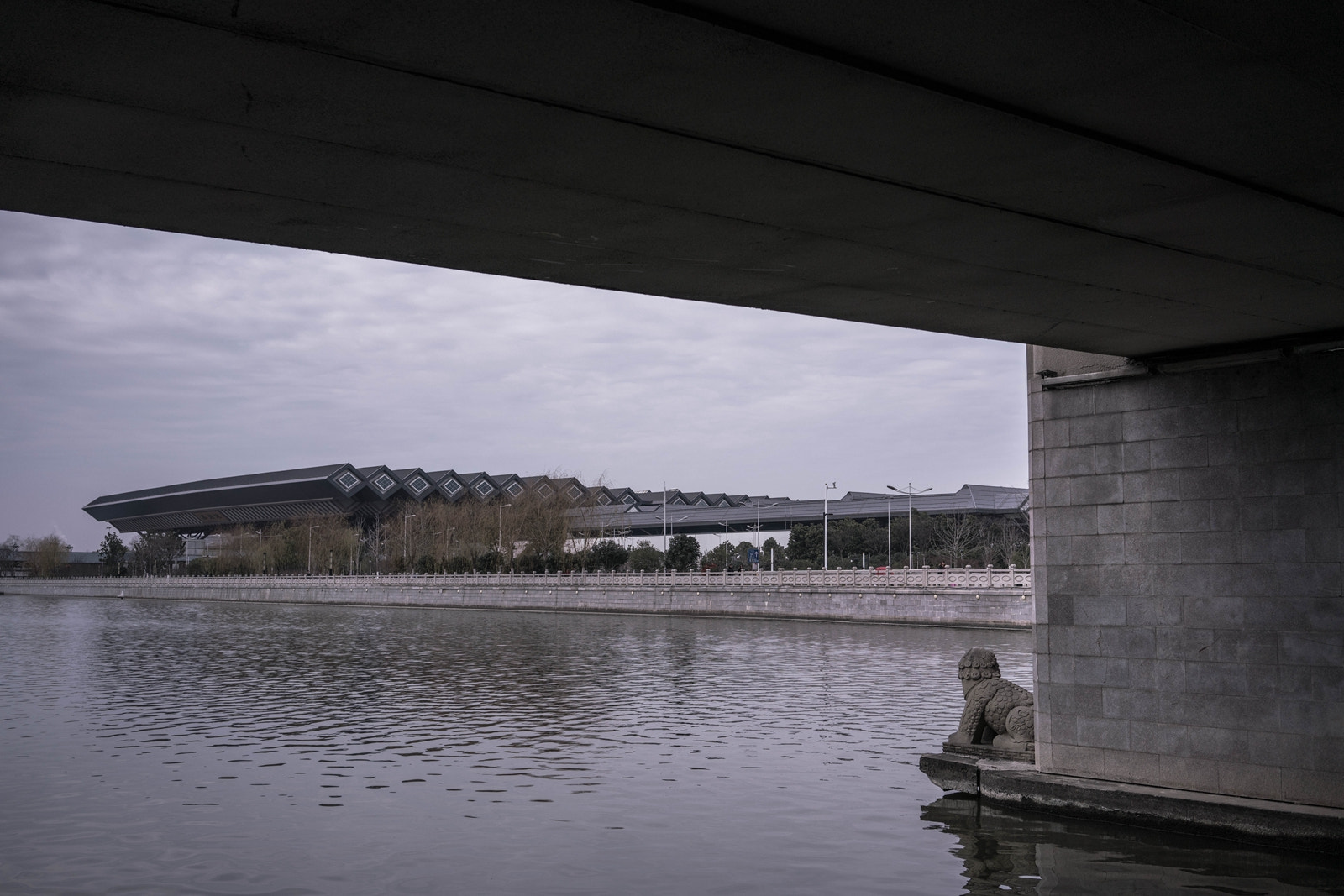 Sony a7R II + Sony Sonnar T* FE 35mm F2.8 ZA sample photo. Lookout photography
