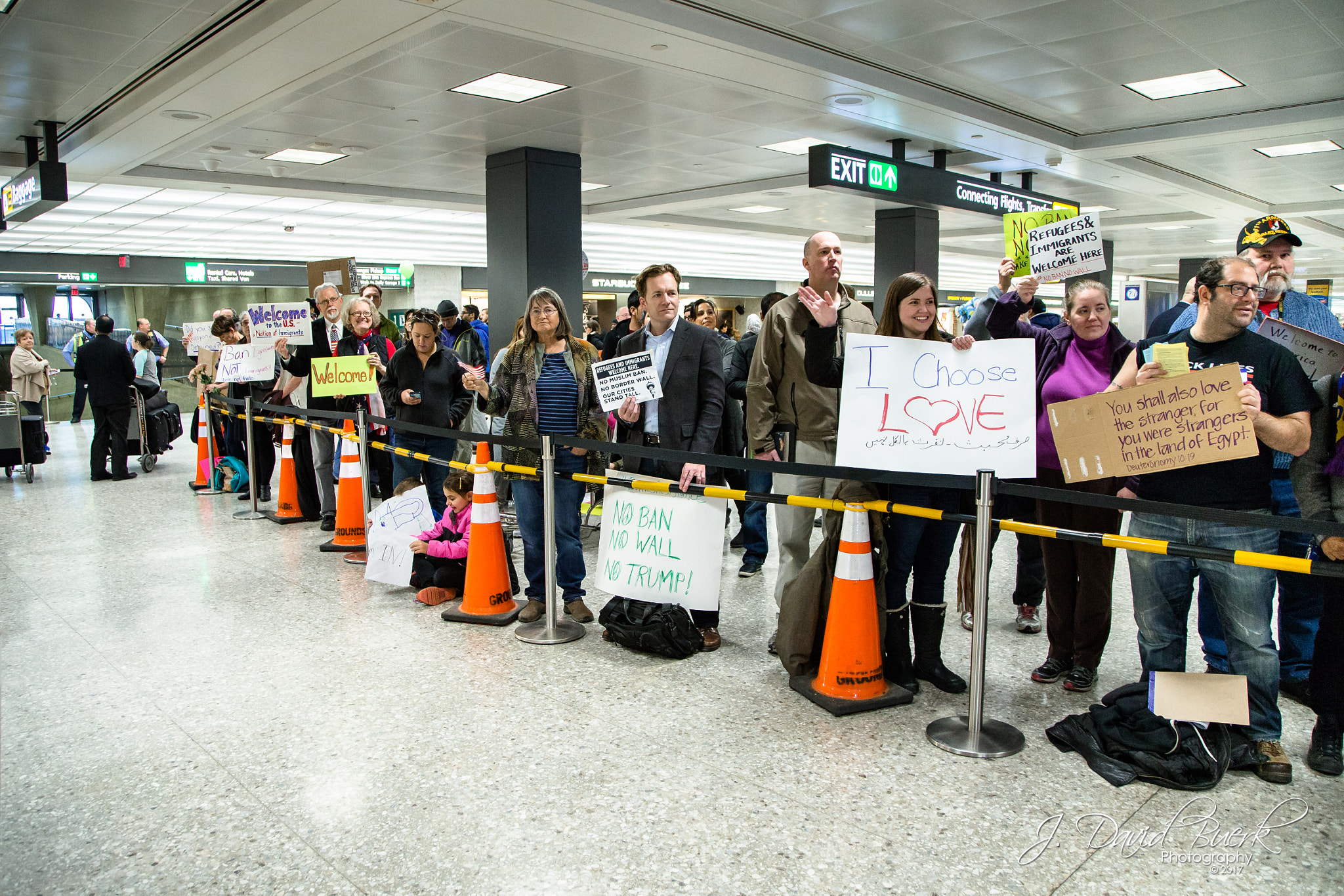 Canon EOS-1D X sample photo. Airport photography photography