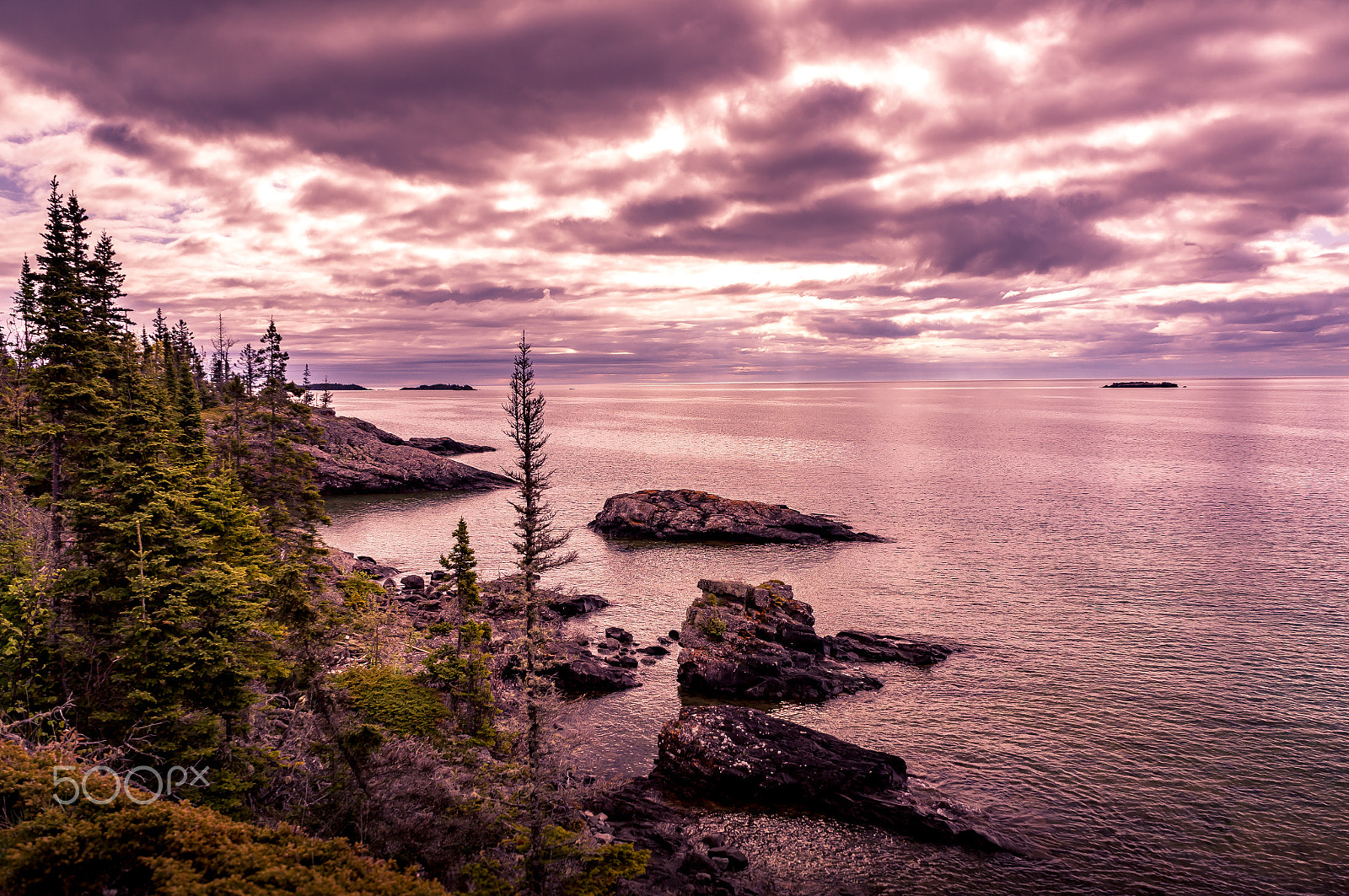 Sony Alpha NEX-C3 + Sony E 18-55mm F3.5-5.6 OSS sample photo. Isle royale photography