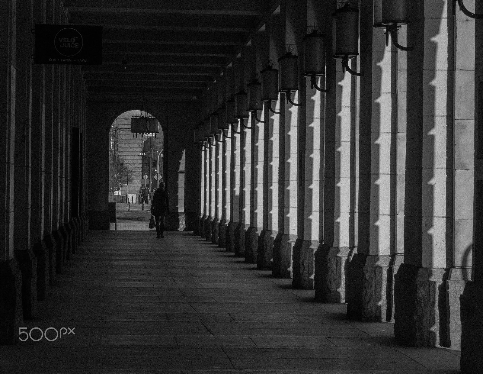 Sigma 24-70mm F2.8 EX DG HSM sample photo. Przechodzień.... photography