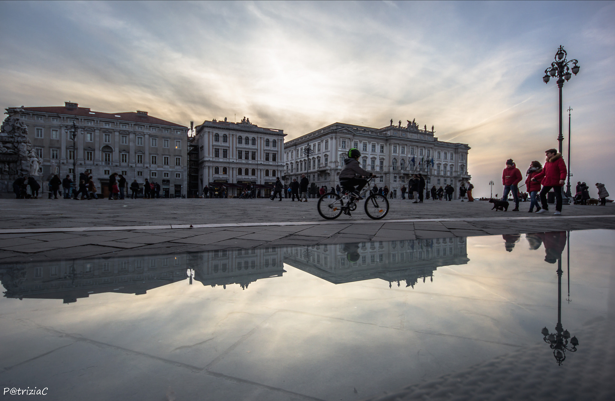 Sigma 8-16mm F4.5-5.6 DC HSM sample photo. #riflessi# photography