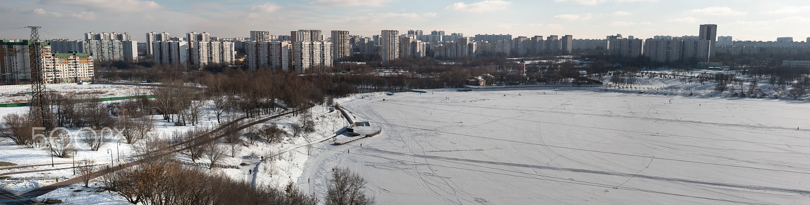 Canon EOS 70D + EF75-300mm f/4-5.6 sample photo. Moscow, russia - february 2017: borisovskie prudy - borisovskie ponds, borisovo district, trinity... photography