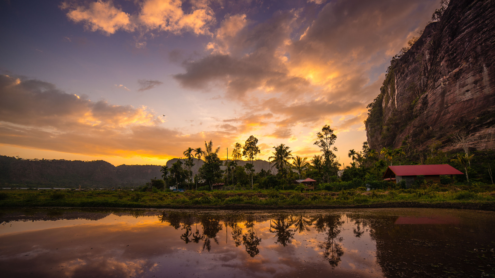 Nikon D800 + Samyang 14mm F2.8 ED AS IF UMC sample photo. Harau valley, sumatra photography