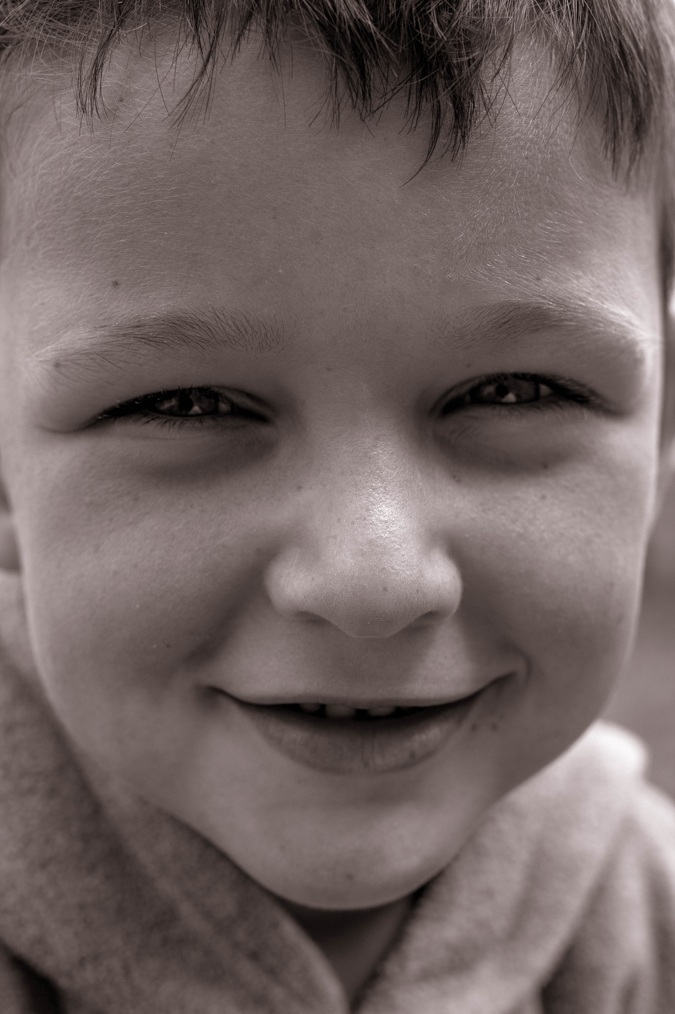 Canon EOS 600D (Rebel EOS T3i / EOS Kiss X5) + Sigma 35mm F1.4 DG HSM Art sample photo. Innocent face photography