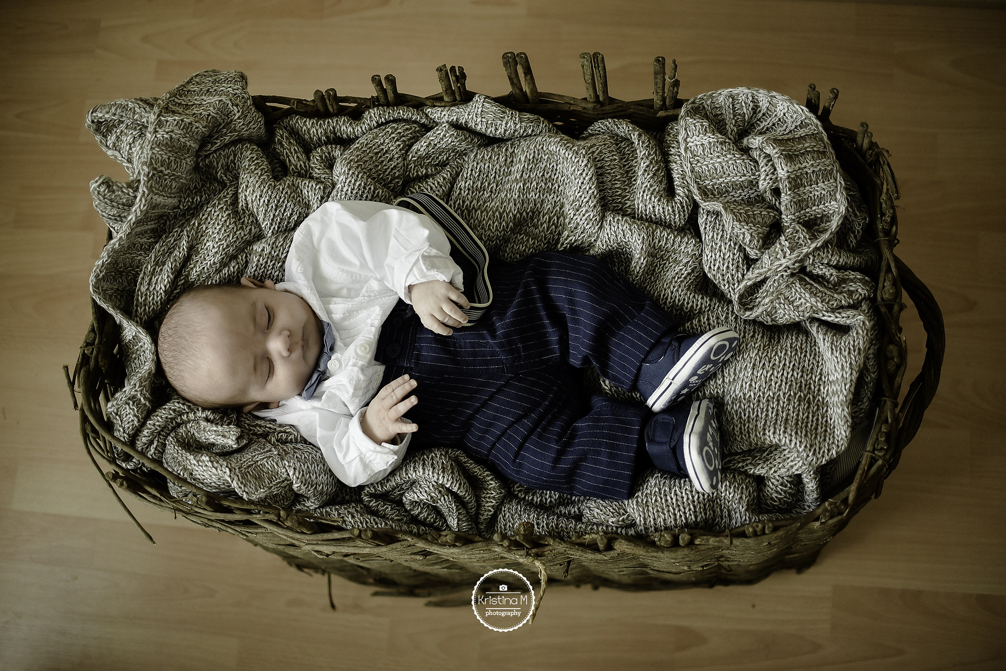 Nikon D750 + Nikon AF-S DX Nikkor 35mm F1.8G sample photo. He is sleeping photography