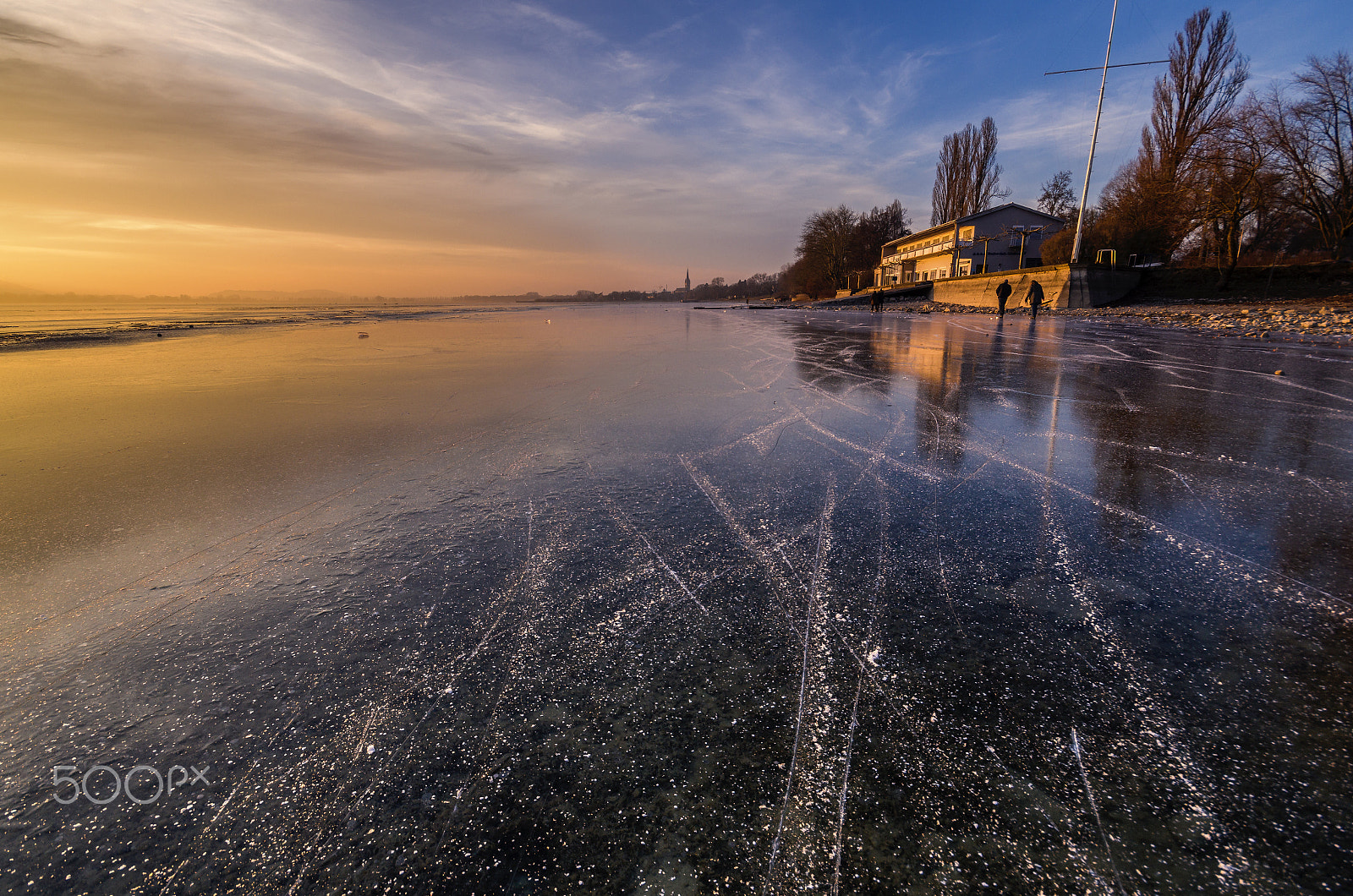 Sony SLT-A58 + Sigma AF 10-20mm F4-5.6 EX DC sample photo. On the frozen lake constance photography