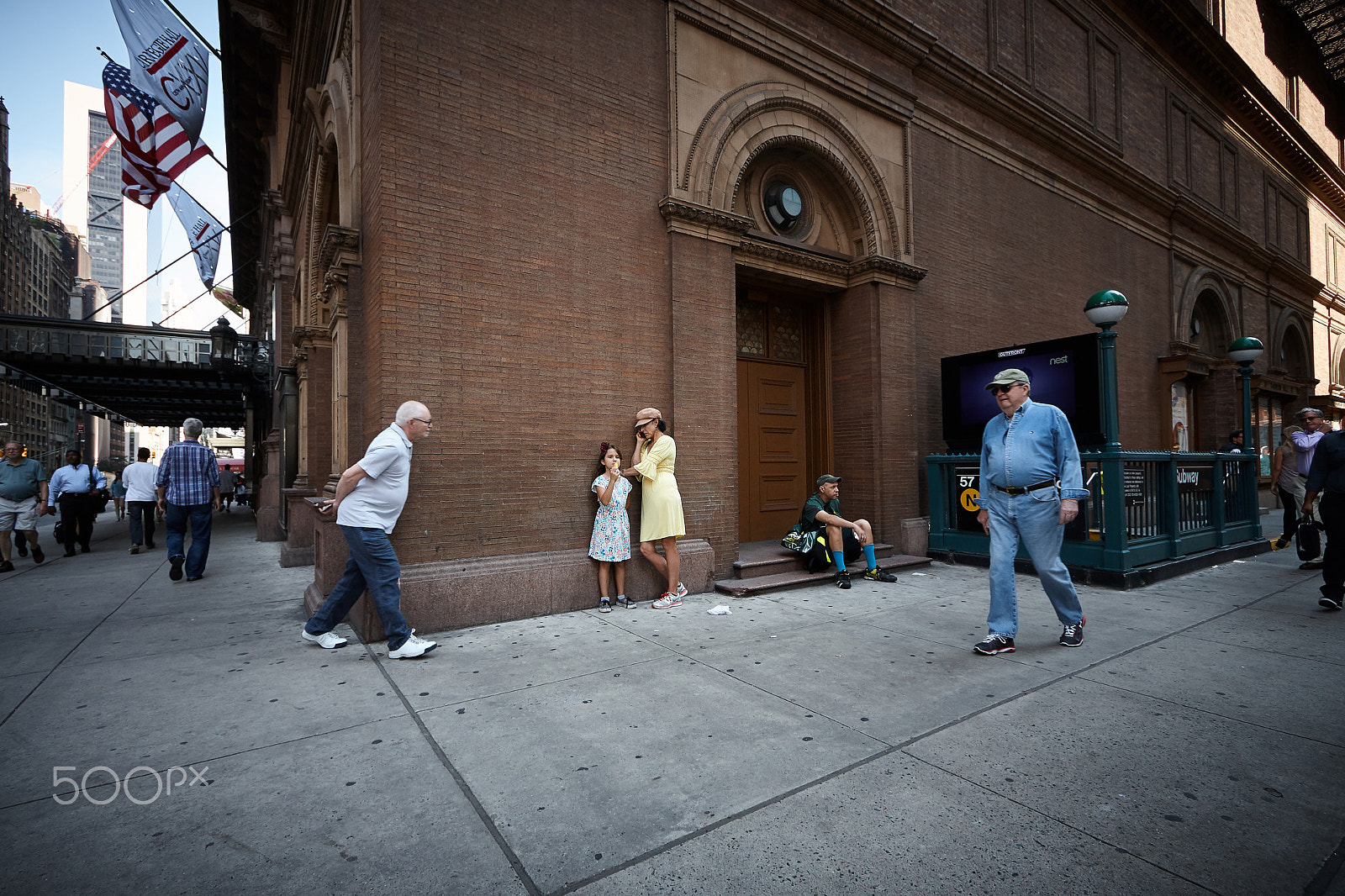 Canon EF-S 10-22mm F3.5-4.5 USM sample photo. At the carnegie hall photography