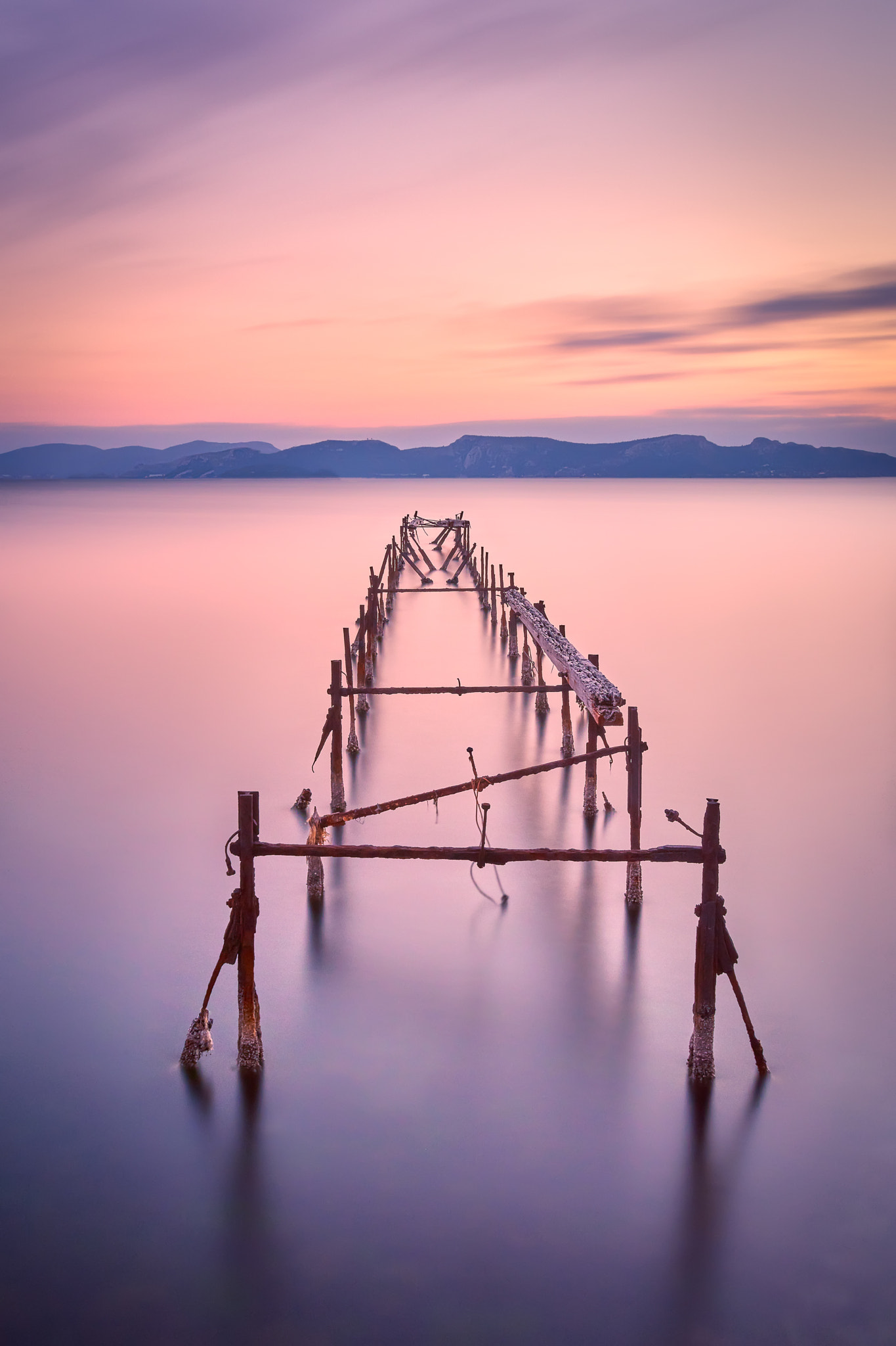 Nikon AF-S Nikkor 24-120mm F4G ED VR sample photo. Abandoned pier. photography