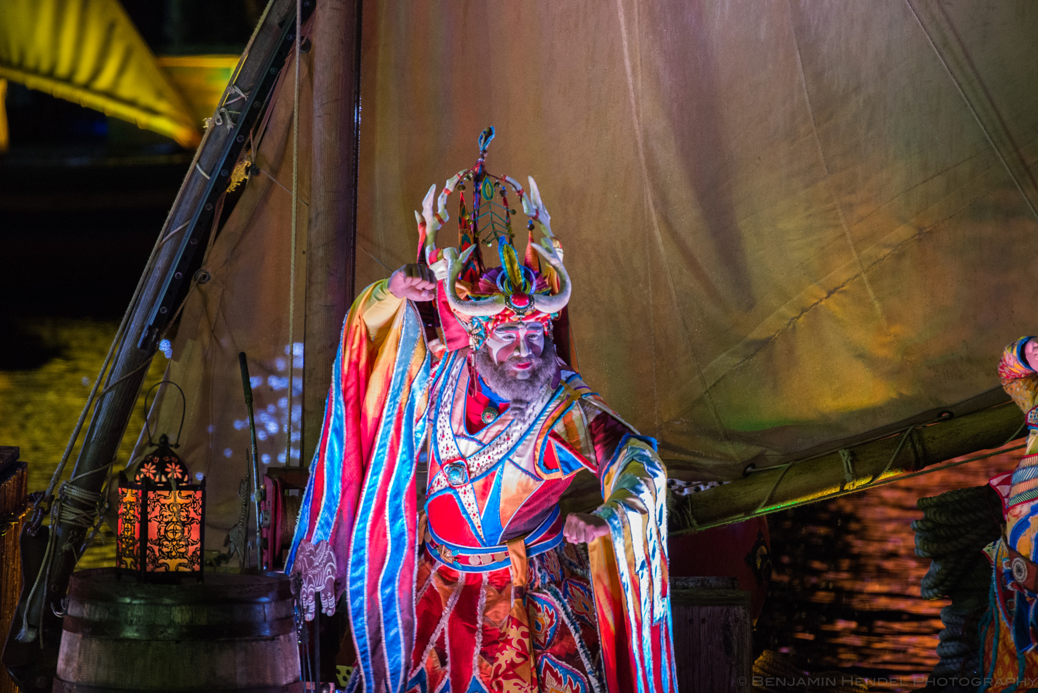 Nikon AF-S Nikkor 200-500mm F5.6E ED VR sample photo. Costumes of light photography