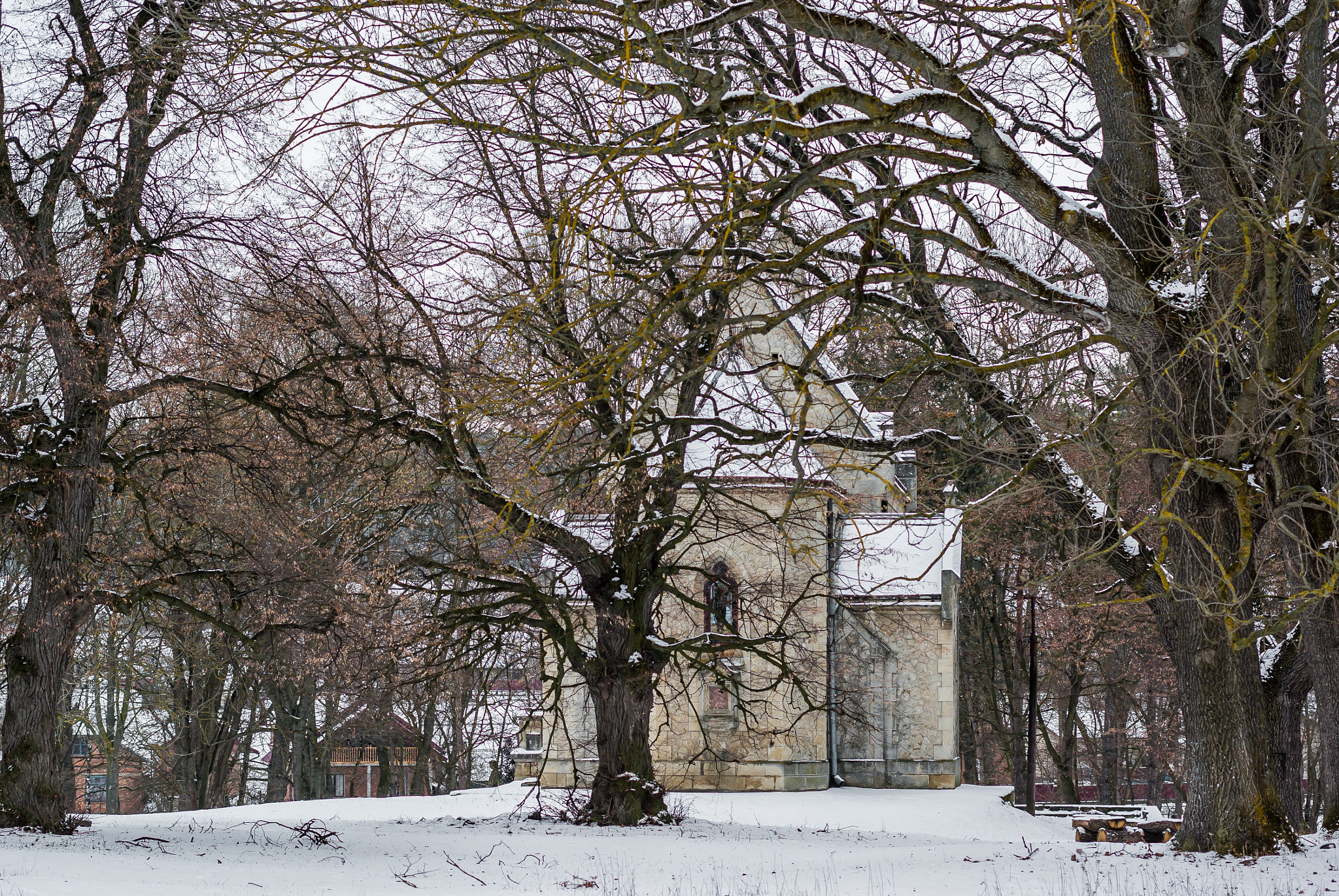 Pentax K200D sample photo. Old church photography