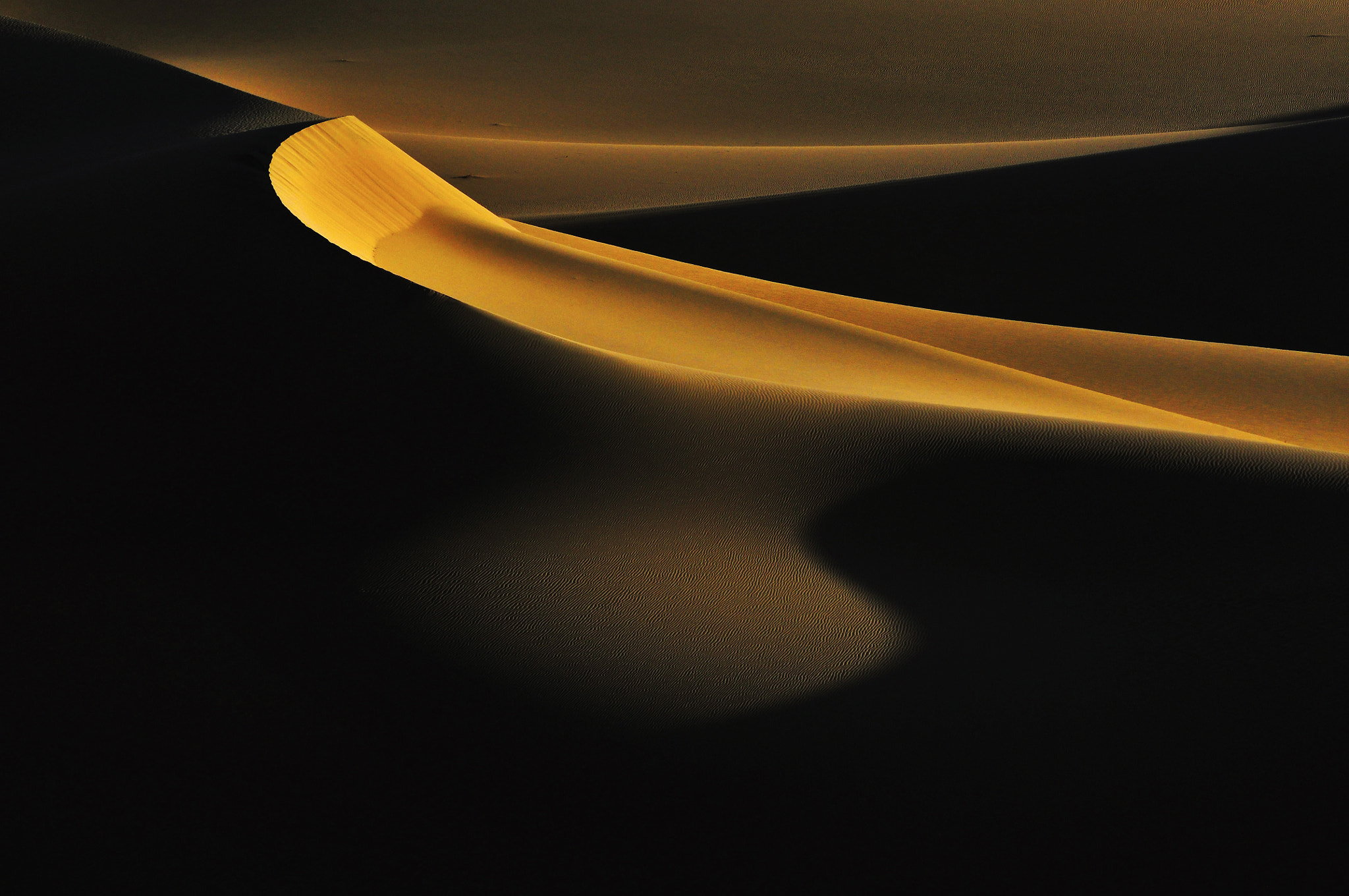 Nikon AF-S Nikkor 70-200mm F2.8G ED VR II sample photo. Golden light @ death valley photography