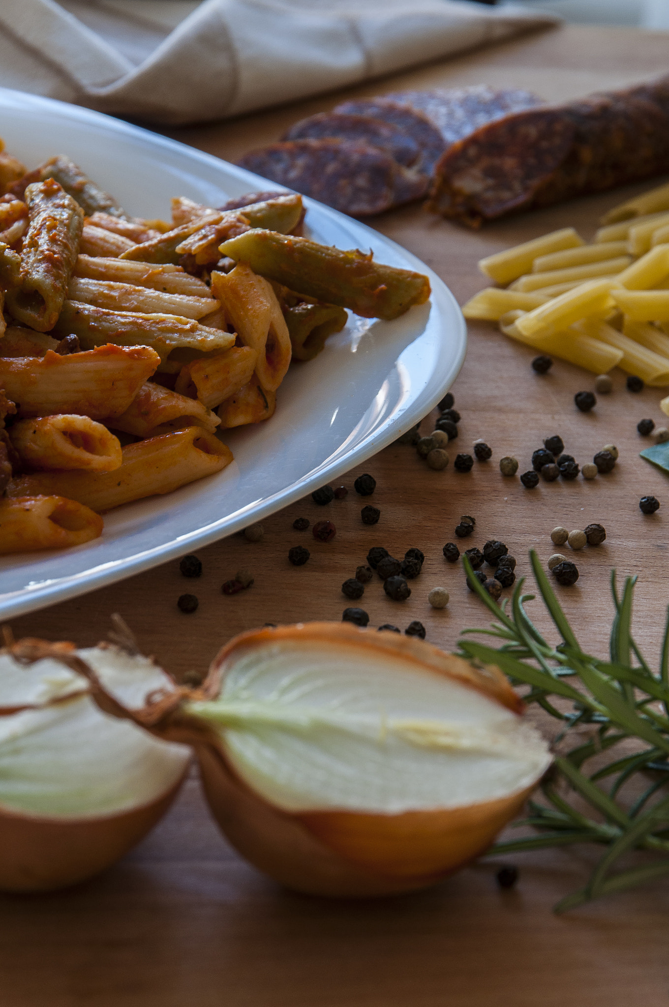 Sigma 17-70mm F2.8-4 DC Macro OS HSM | C sample photo. Penne con salsiccia photography