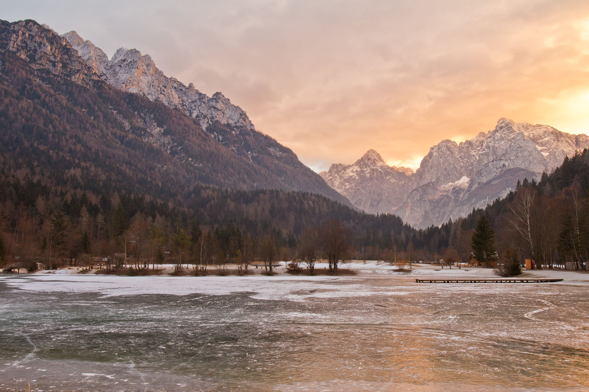 Canon EF 16-35mm F4L IS USM sample photo. Mountain sunset photography