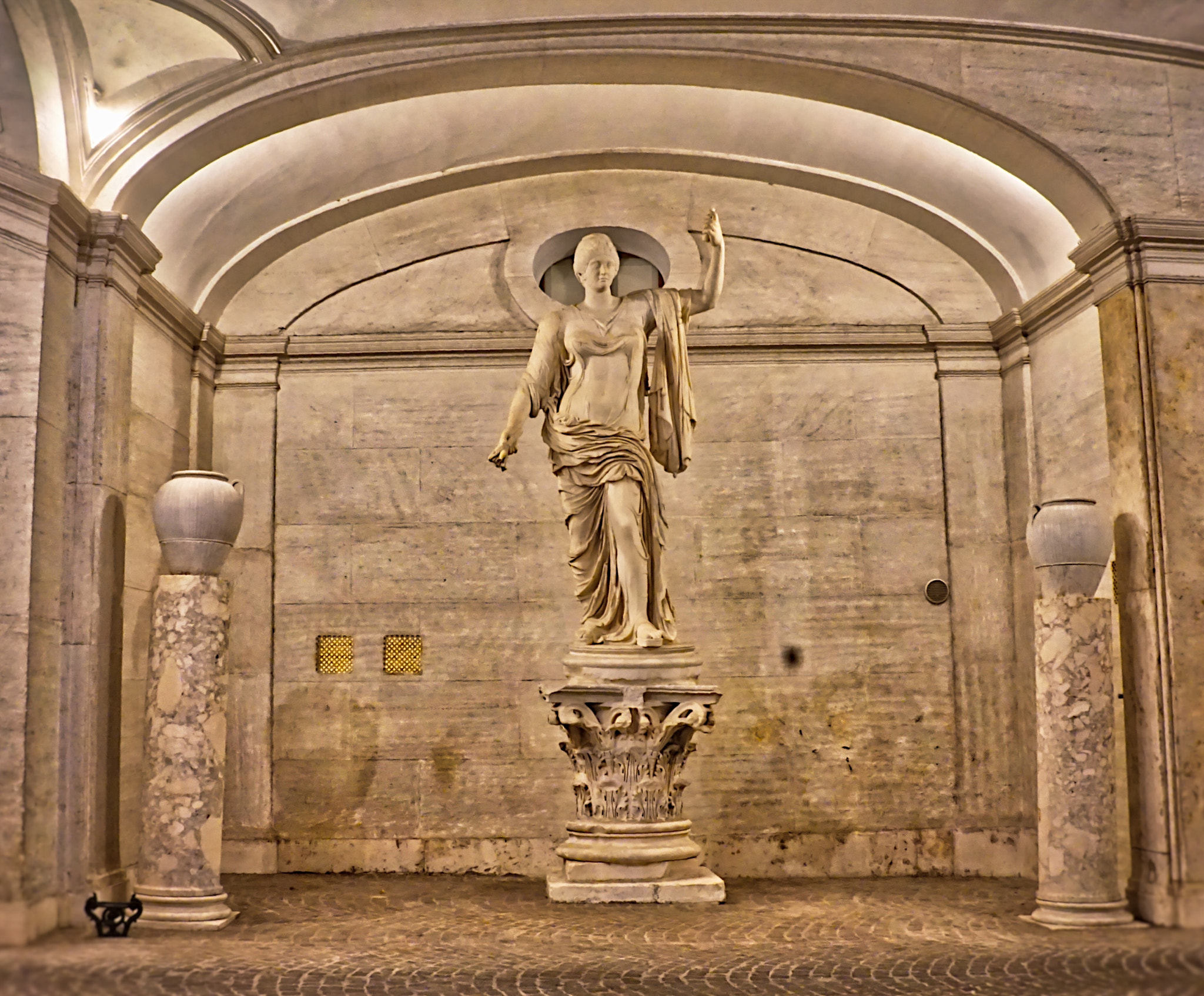 Tamron 18-200mm F3.5-6.3 Di III VC sample photo. Rome, italy. photography