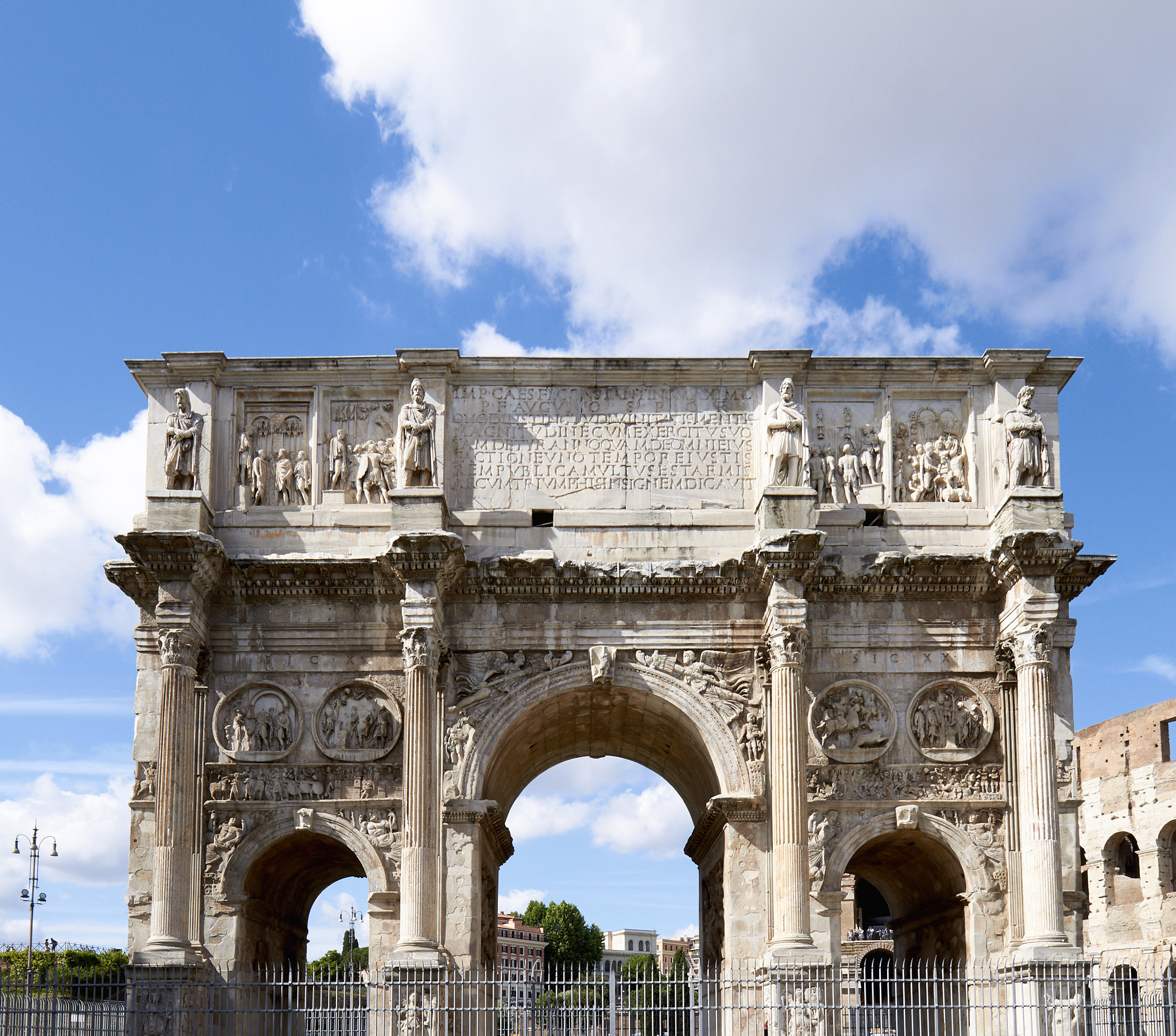 Canon EF 16-35mm F4L IS USM sample photo. Arch of constantine photography