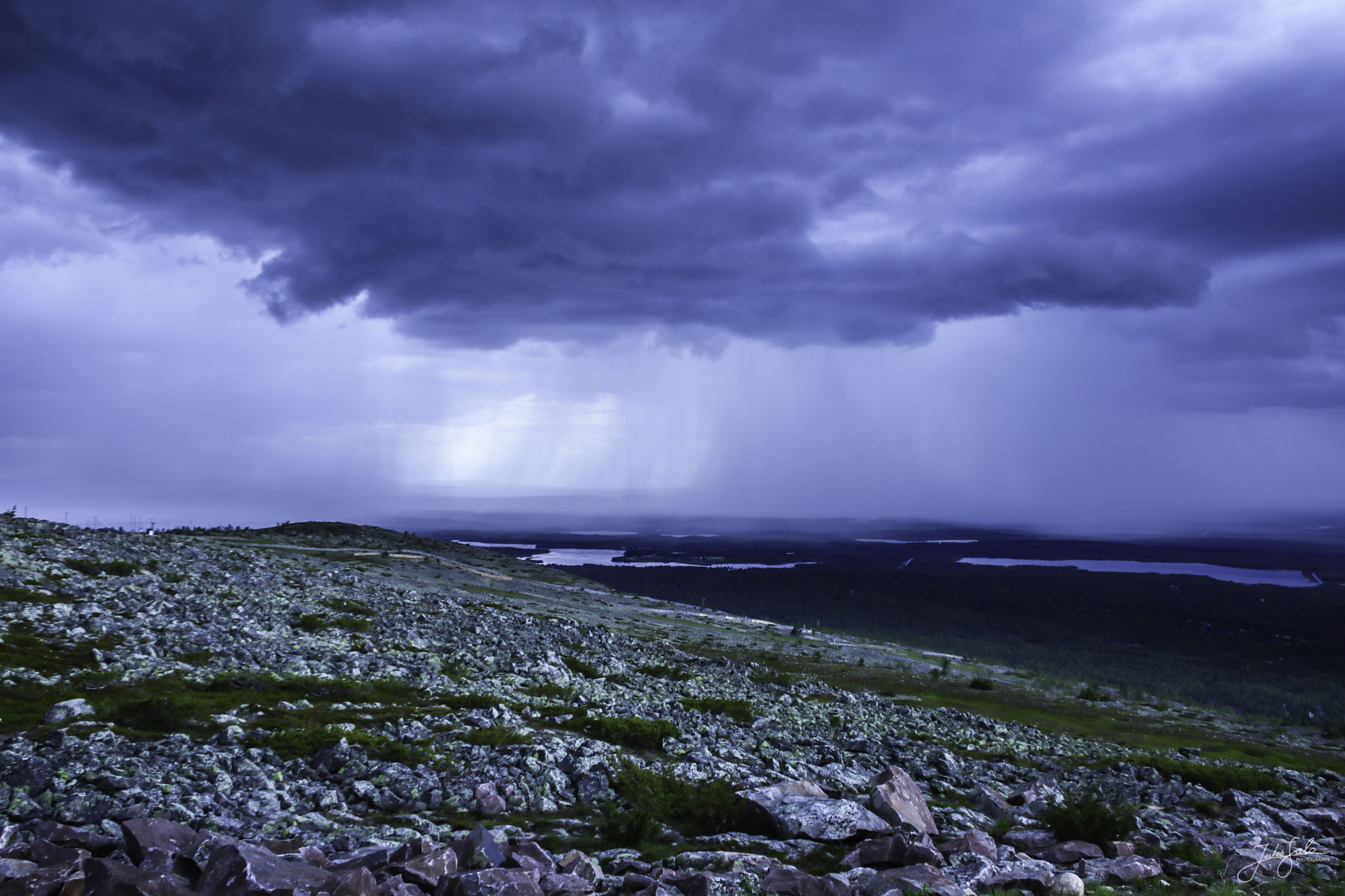 Canon EF 75-300mm F4.0-5.6 IS USM sample photo. Thunderstorm in lapland, finland. photography