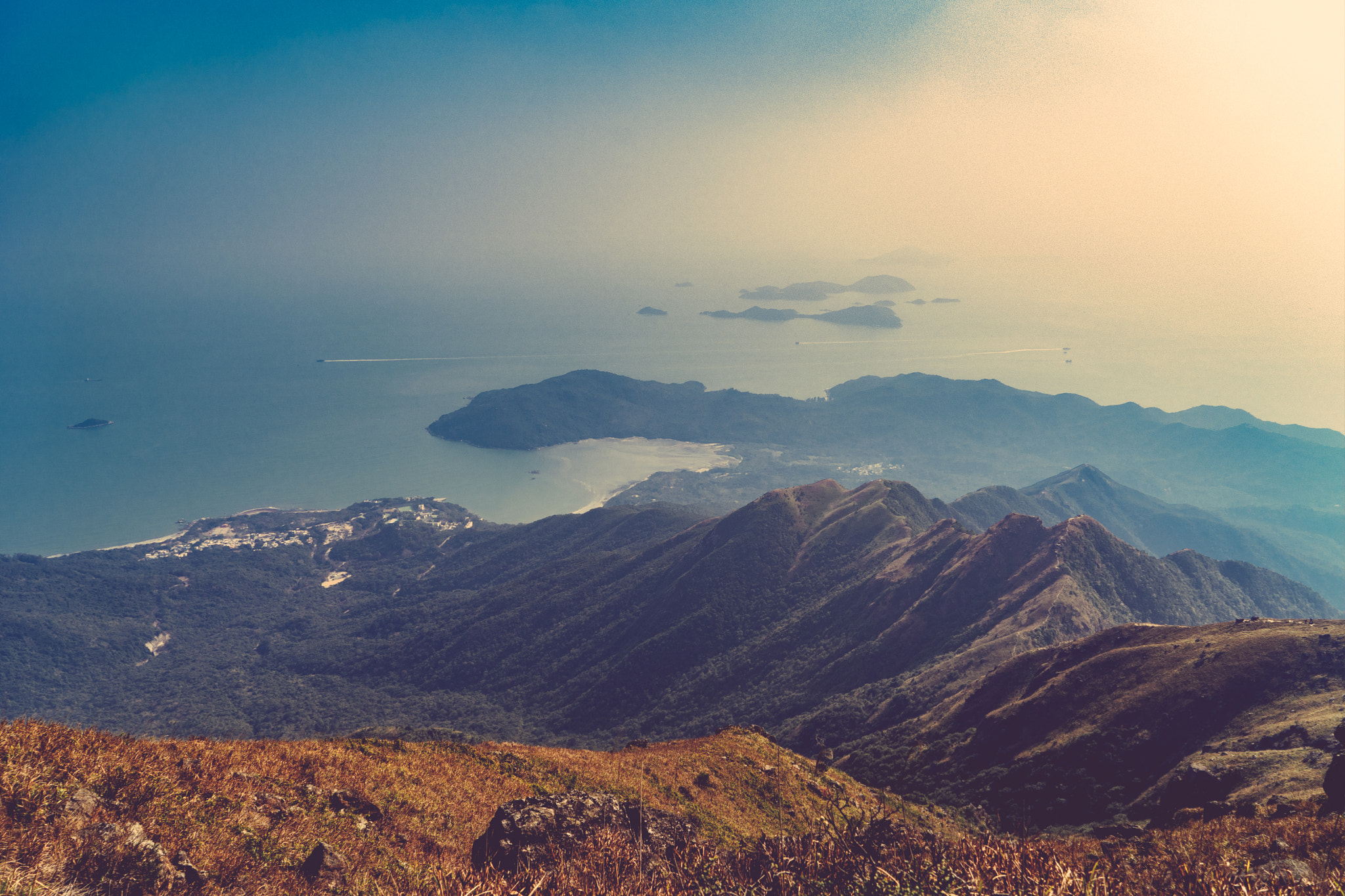 Sony a7 + Sony Vario Tessar T* FE 24-70mm F4 ZA OSS sample photo. Phoenix mountain photography
