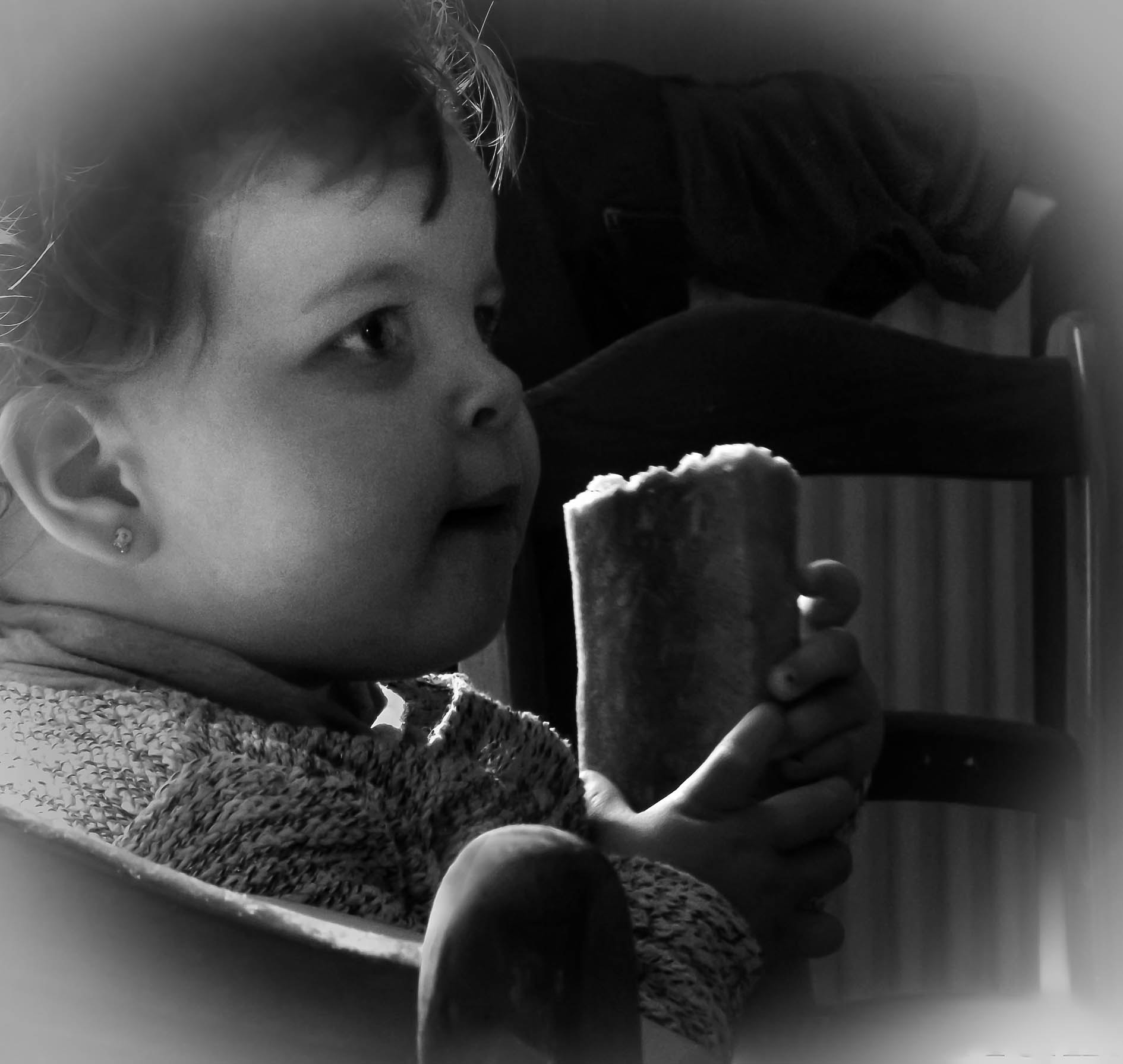 Fujifilm FinePix S4600 sample photo. Maelle profil n&b photography