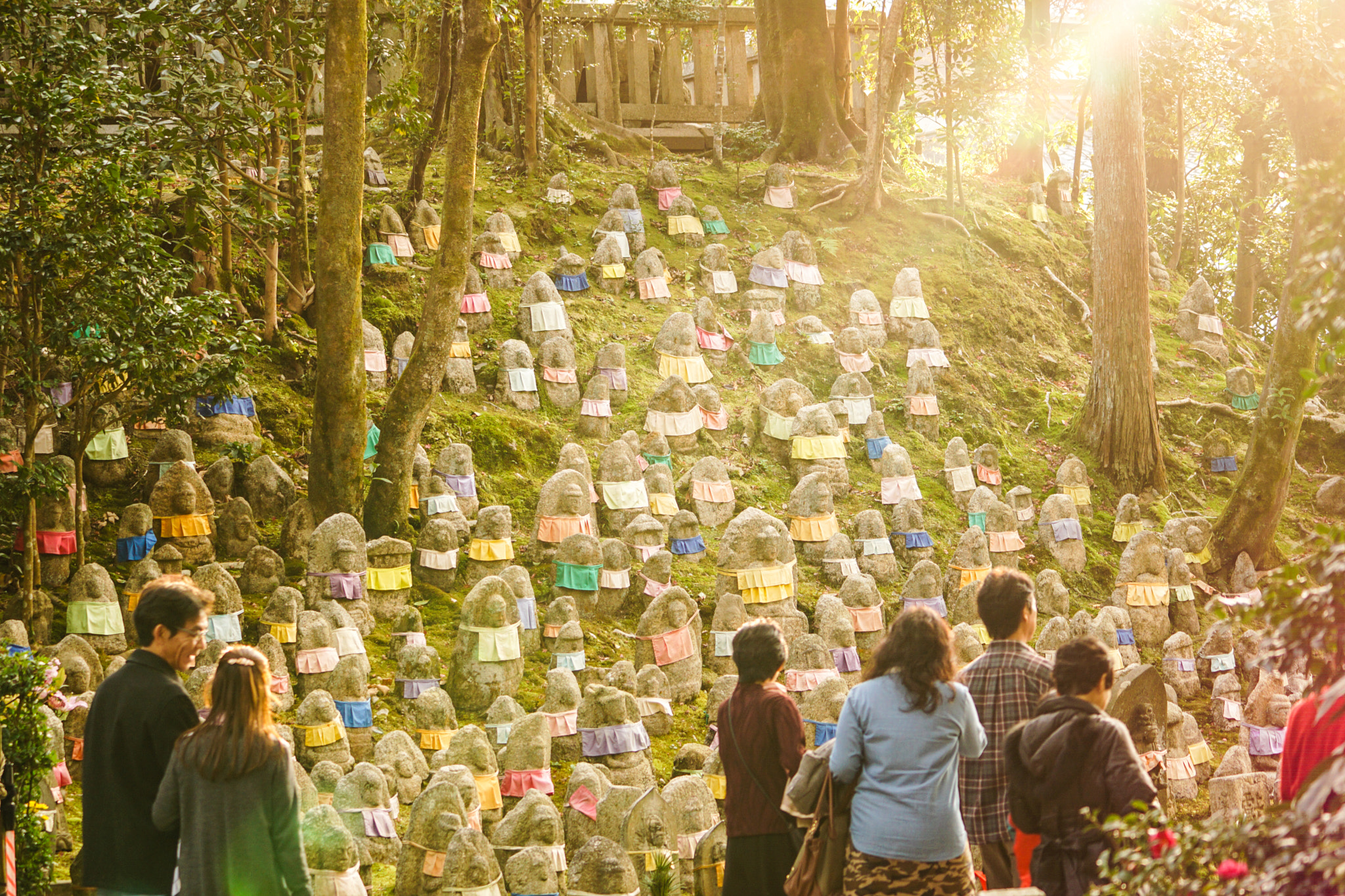 Sony a6000 + Sony FE 70-200mm F4 G OSS sample photo. Jizo statues photography