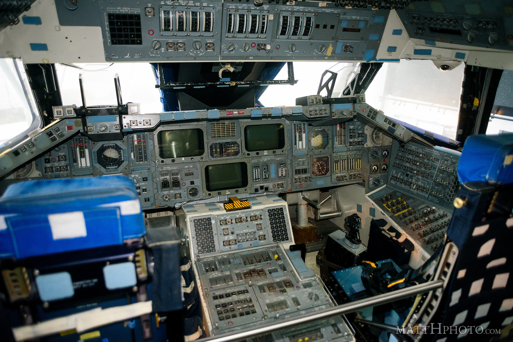 Nikon D750 + AF Nikkor 24mm f/2.8 sample photo. Shuttle command photography