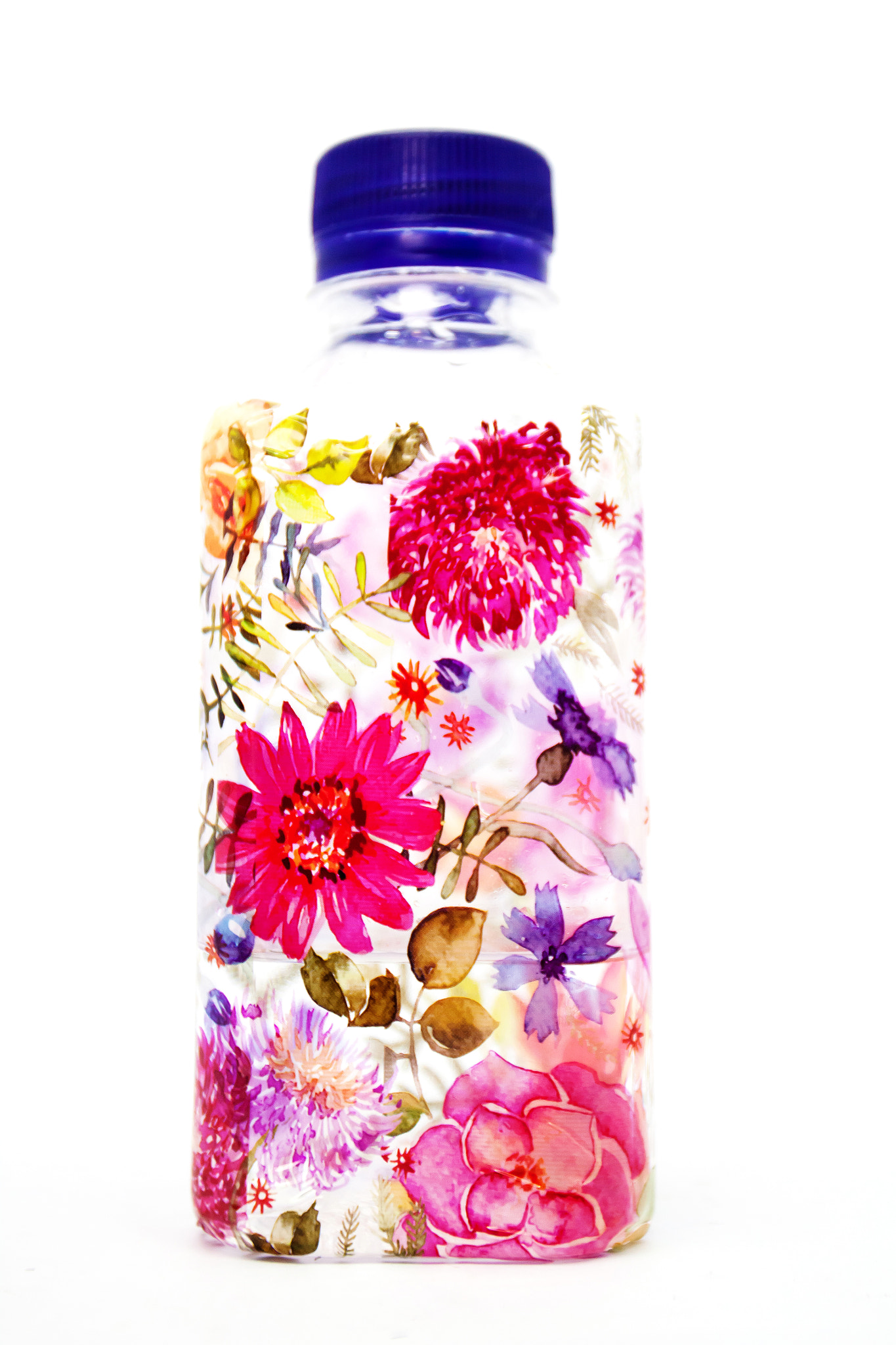 Canon EOS 50D + Canon EF 17-40mm F4L USM sample photo. Flower texture on water bottle. isolated on white background photography