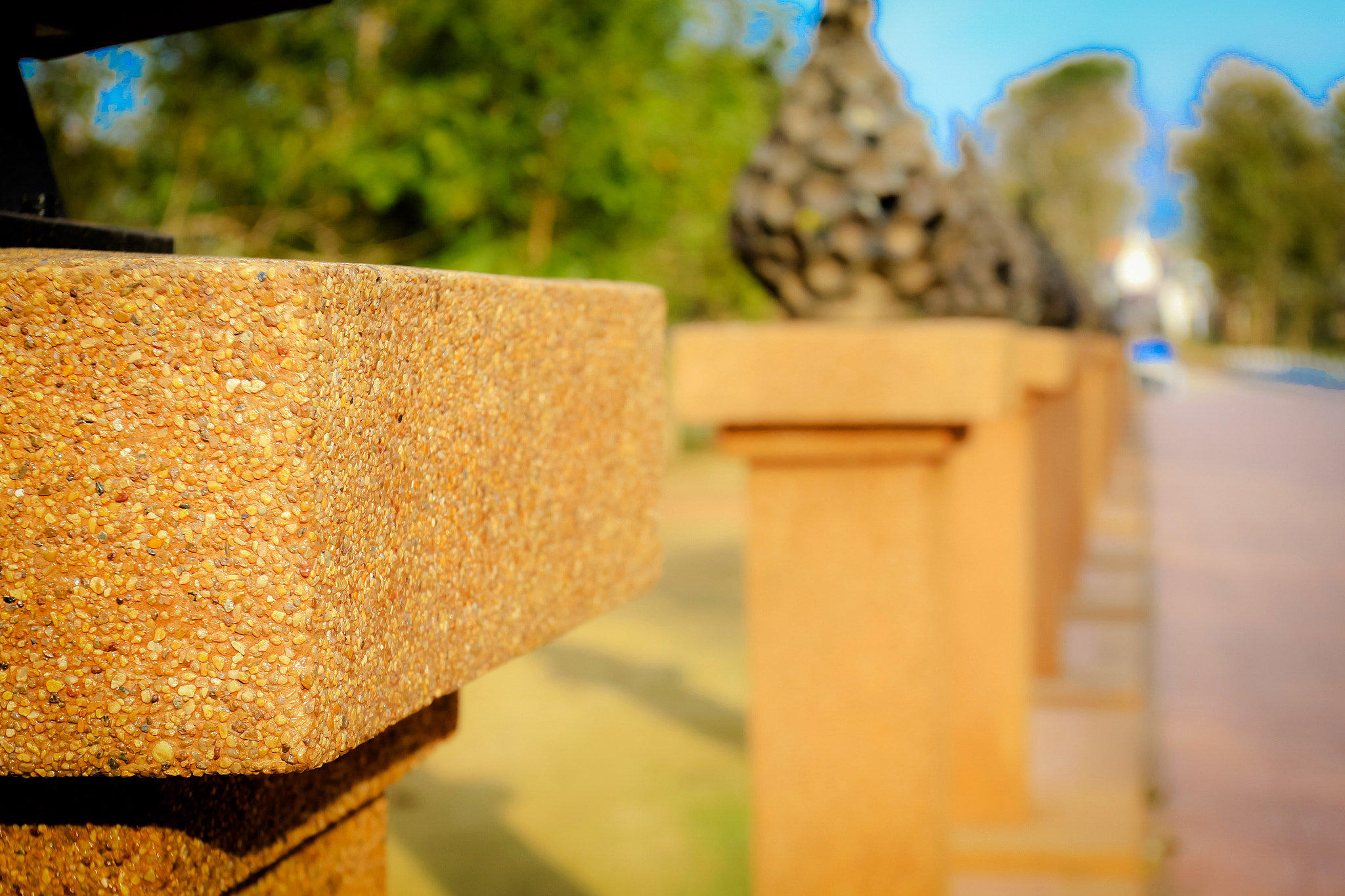 Canon EOS 50D + Canon EF 17-40mm F4L USM sample photo. Landscape land architecture building view wat pra that sri song photography