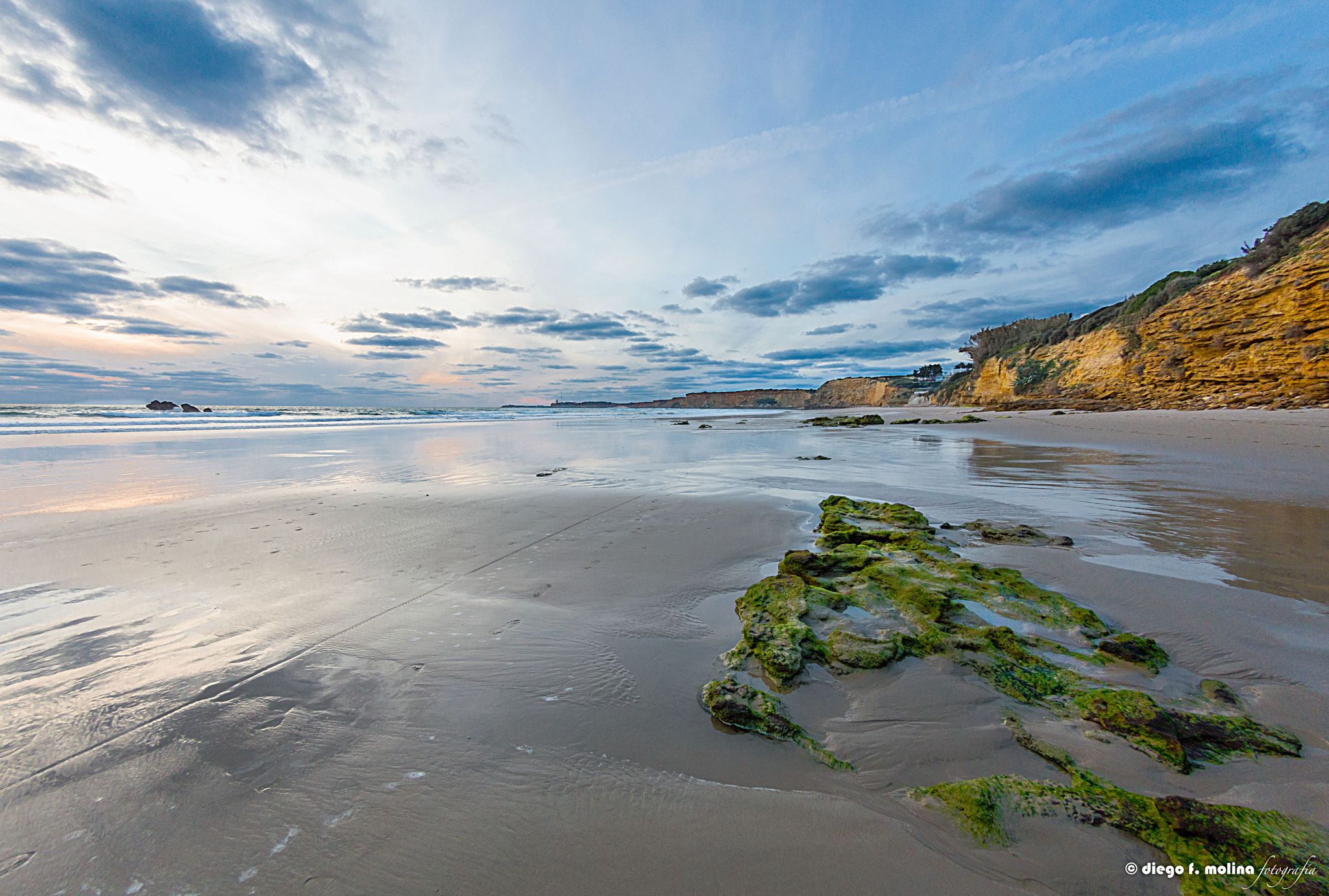 Tokina AT-X 10-17mm F3.5-4.5 DX Fisheye sample photo. Playas de conil photography