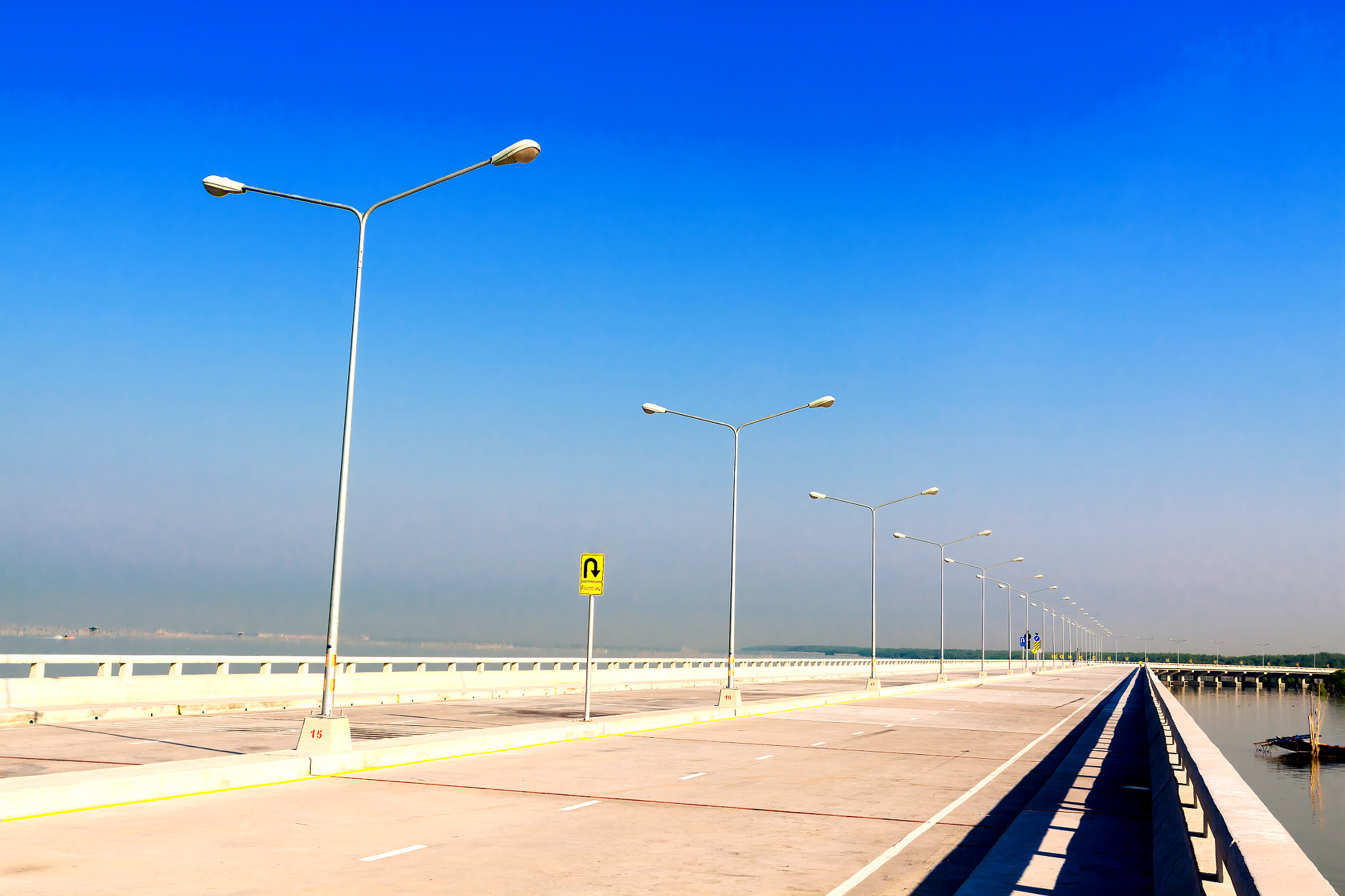 Canon EOS 50D + Canon EF 17-40mm F4L USM sample photo. New travel place concrete road in chonburi thailand photography