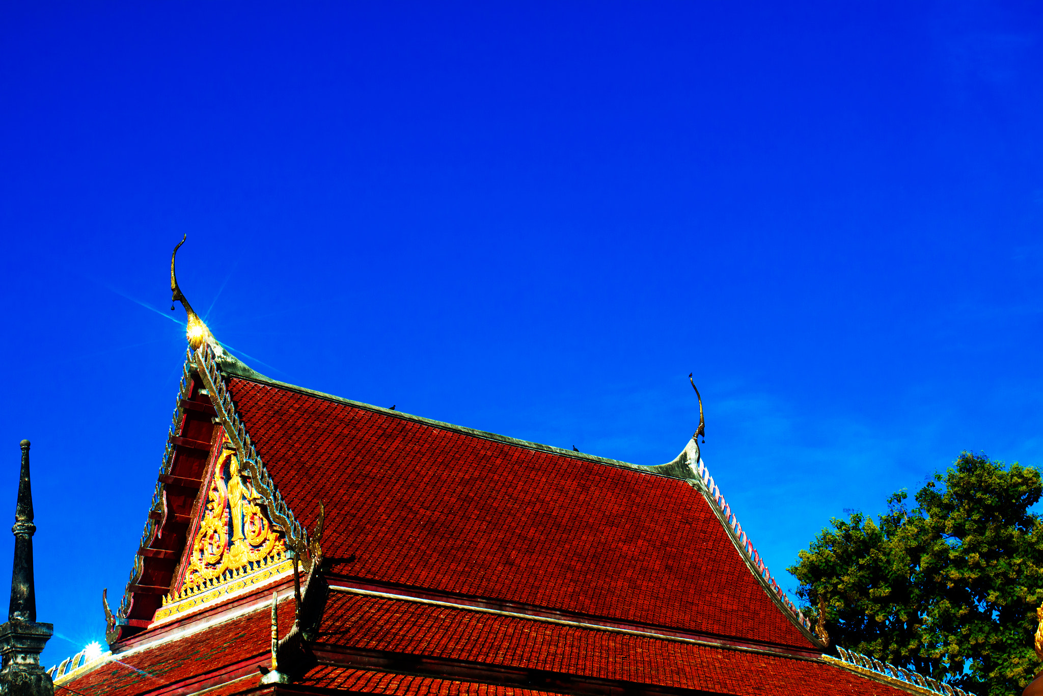 Canon EOS 50D + Canon EF 17-40mm F4L USM sample photo. History architecture building beautiful of ratchaburi thailand photography