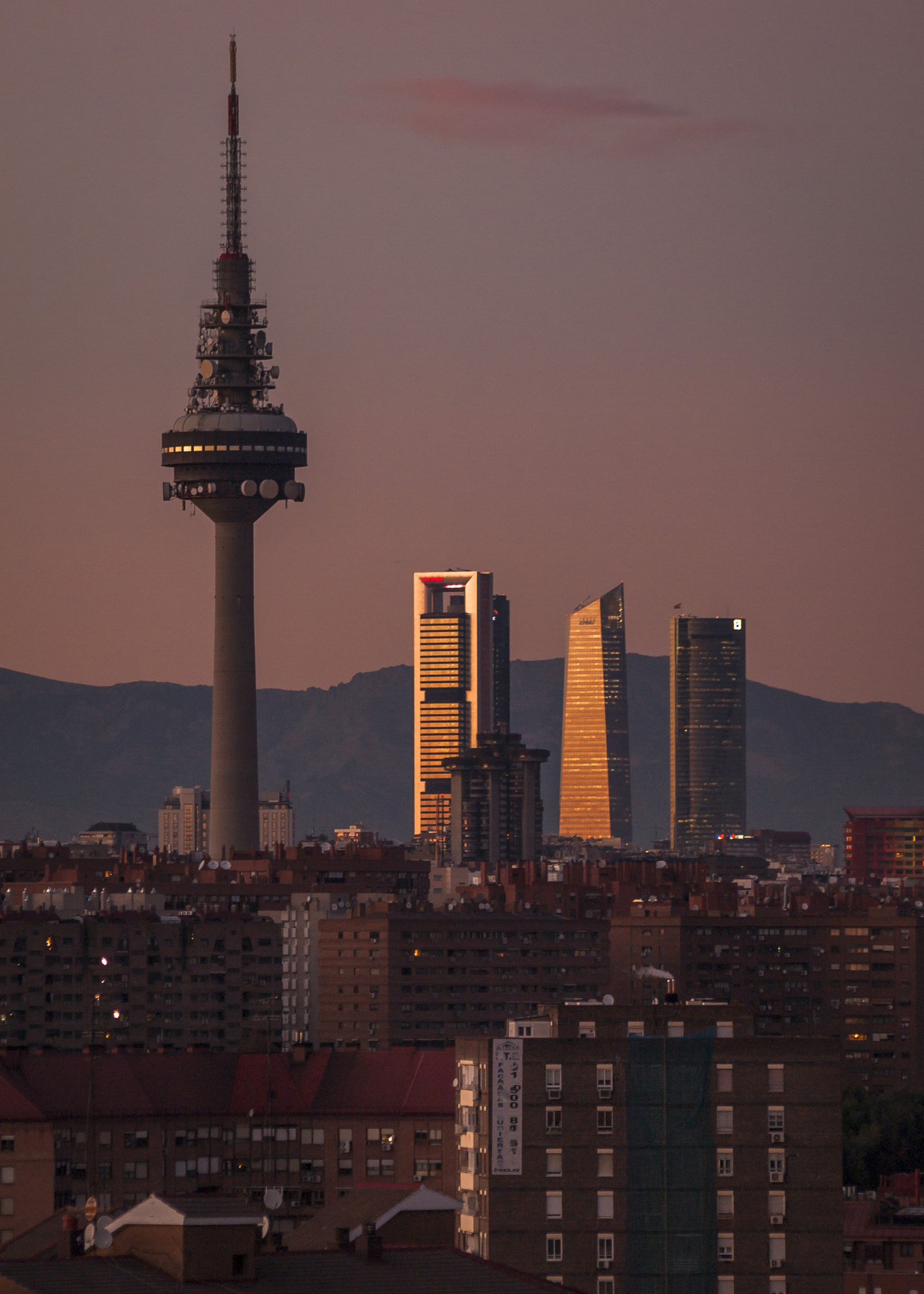 Olympus Zuiko Digital ED 70-300mm F4.0-5.6 sample photo. Señales de identidad... photography