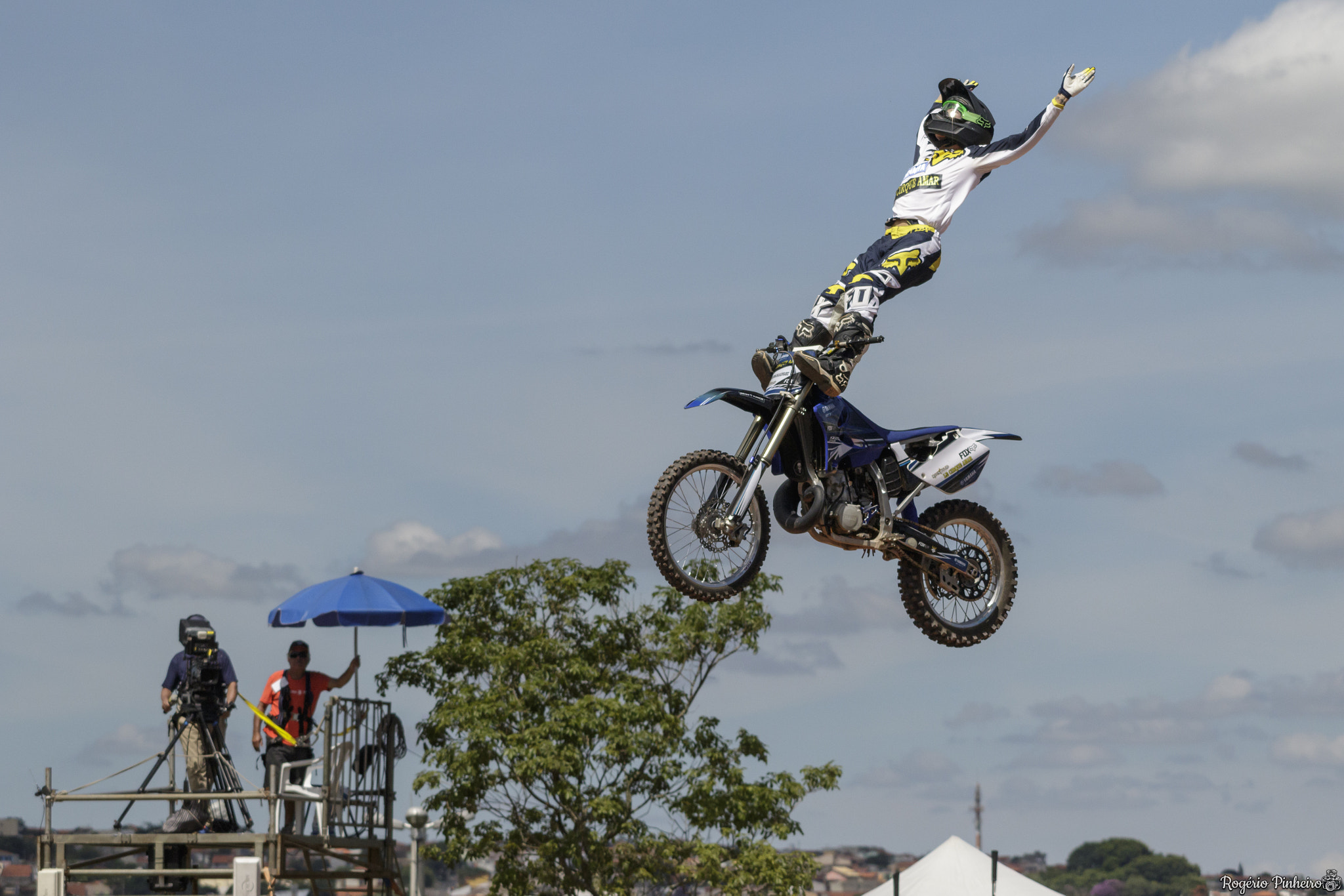 Sigma 50-500mm f/4-6.3 APO HSM EX sample photo. Motorcycle duel photography