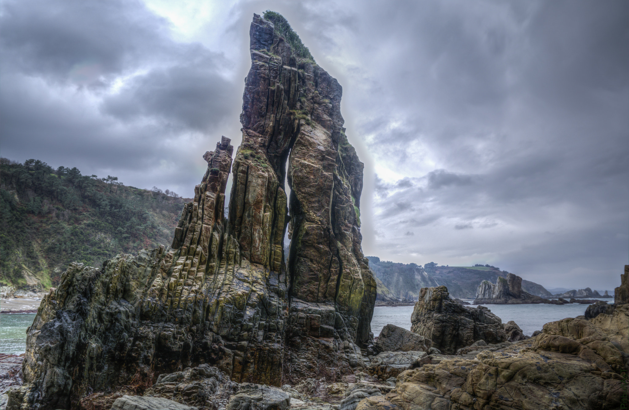 Sigma 17-70mm F2.8-4 DC Macro OS HSM | C sample photo. Playa del silencio photography