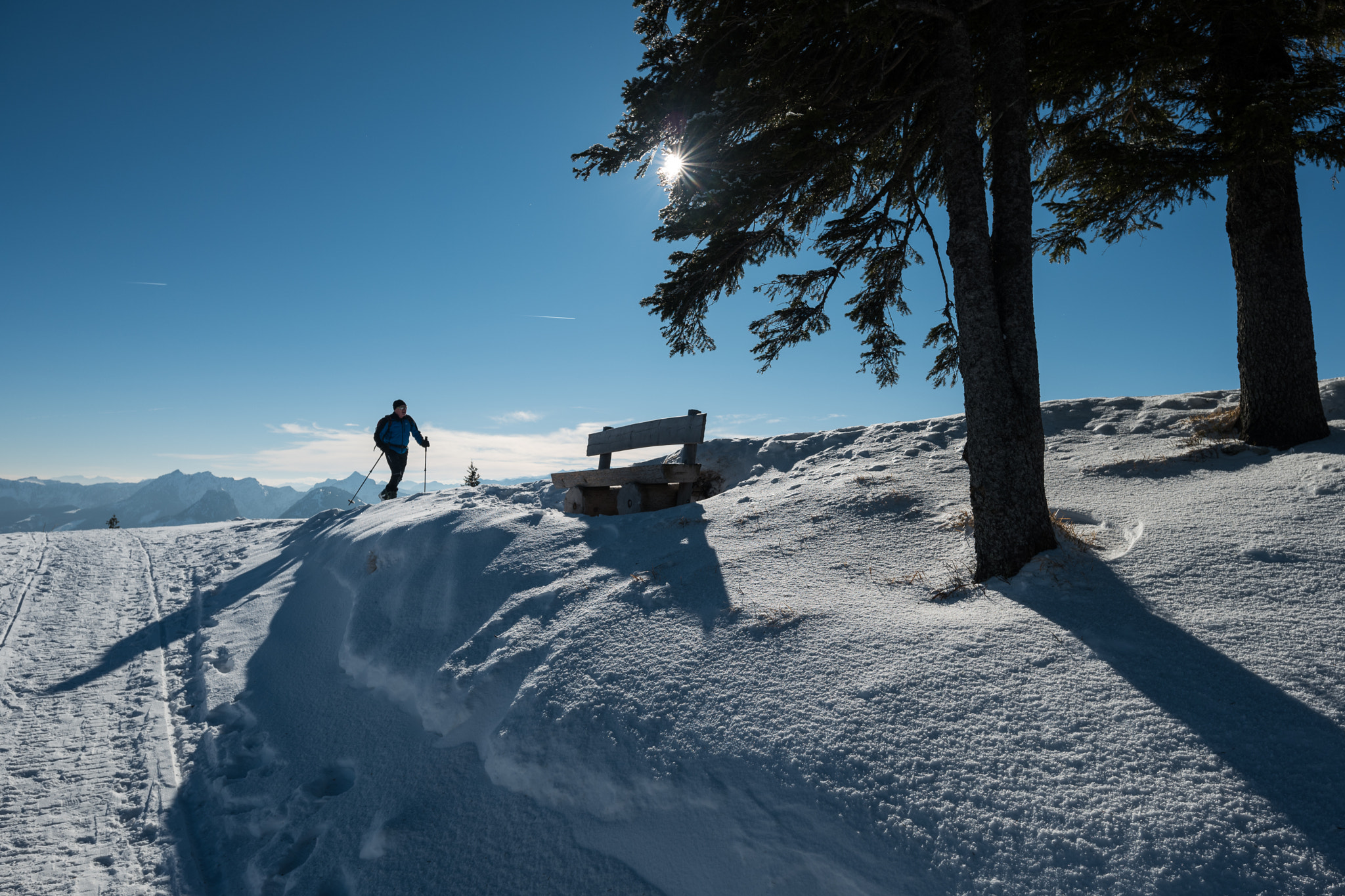 Leica Tri-Elmar-M 16-18-21mm F4 ASPH sample photo. Ski tour photography