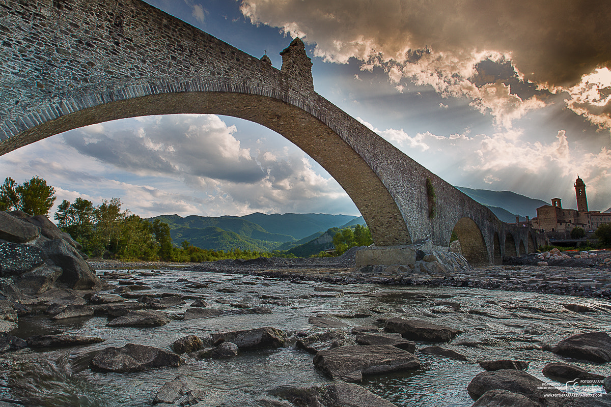 Canon EOS-1D Mark IV + Canon EF 16-35mm F2.8L USM sample photo. Bobbio - ponte del diavolo photography