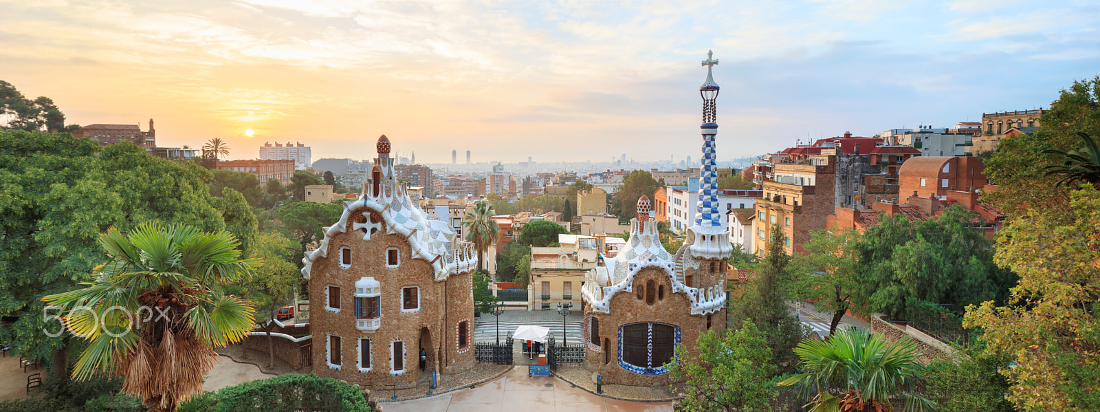 Canon TS-E 24.0mm f/3.5 L II sample photo. Famous park guell, spain photography