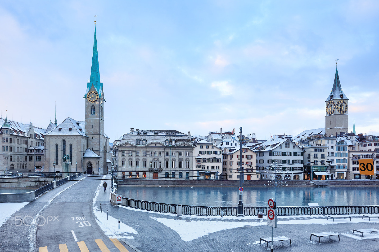 Canon TS-E 24.0mm f/3.5 L II sample photo. Old zurich town, view on river photography