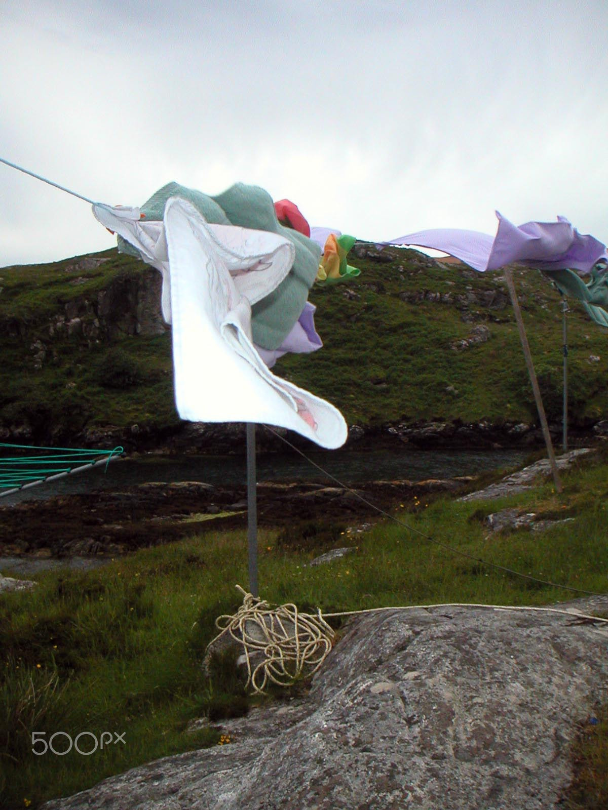 KONICA MINOLTA DiMAGE X sample photo. Clothes drying photography