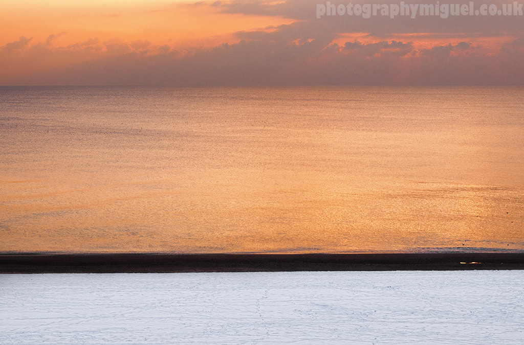 AF Zoom-Nikkor 28-80mm f/3.3-5.6G sample photo. Snow beach, brighton, england, uk photography