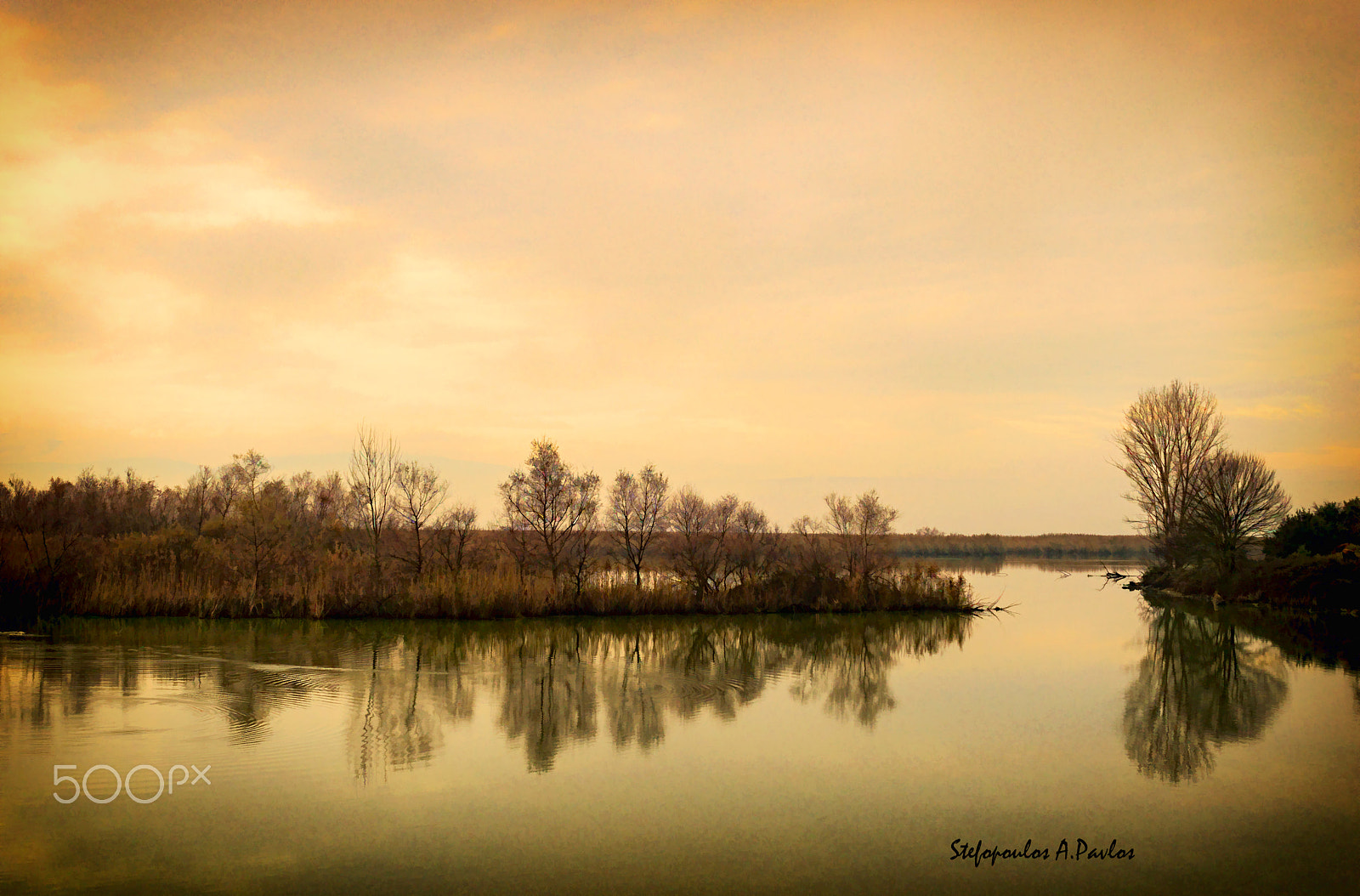 Nikon D3200 + Sigma 28-105mm F2.8-4 Aspherical sample photo. Near the lake x photography