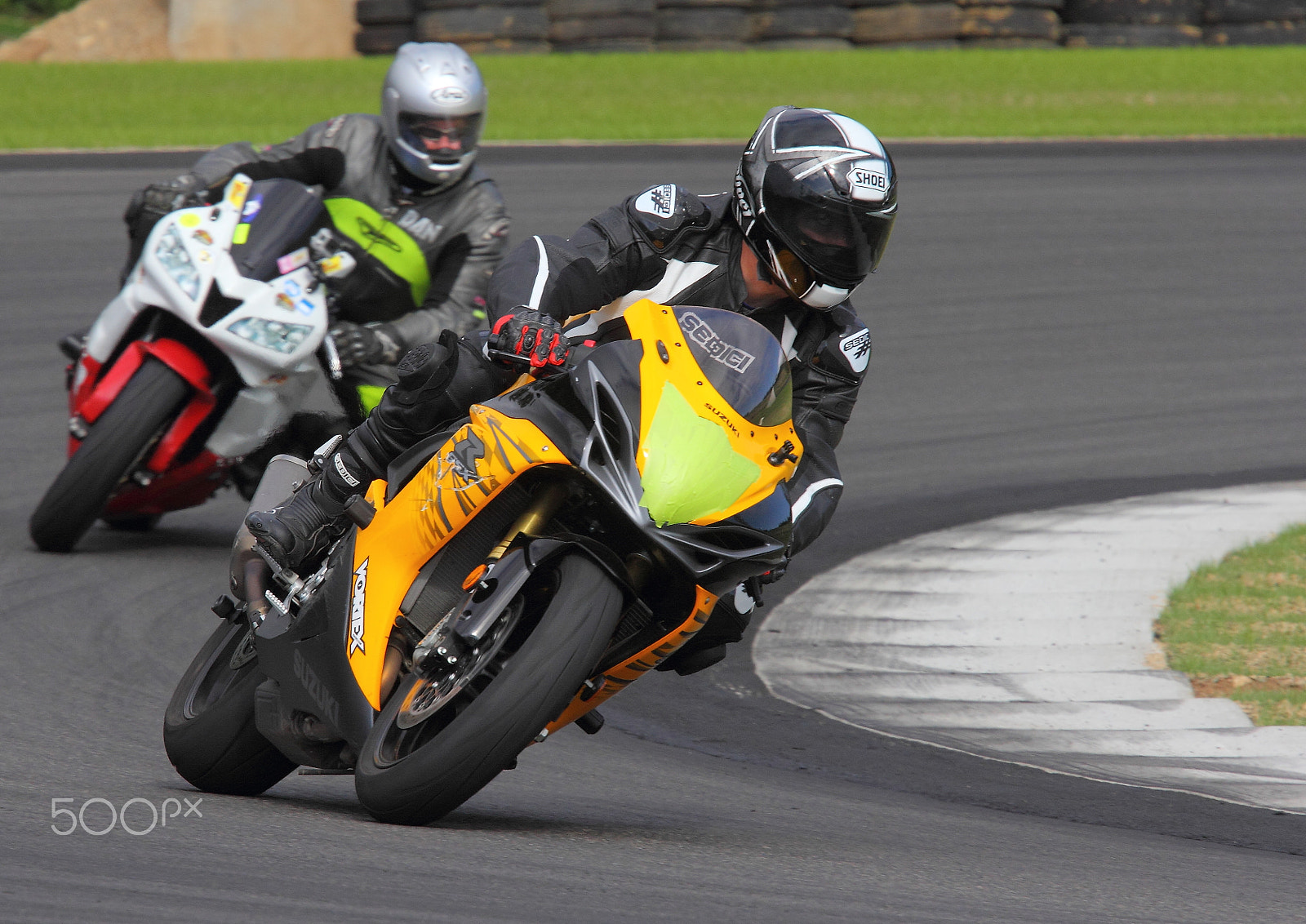 Canon EF 70-200mm F4L USM sample photo. Yellow gixxer photography