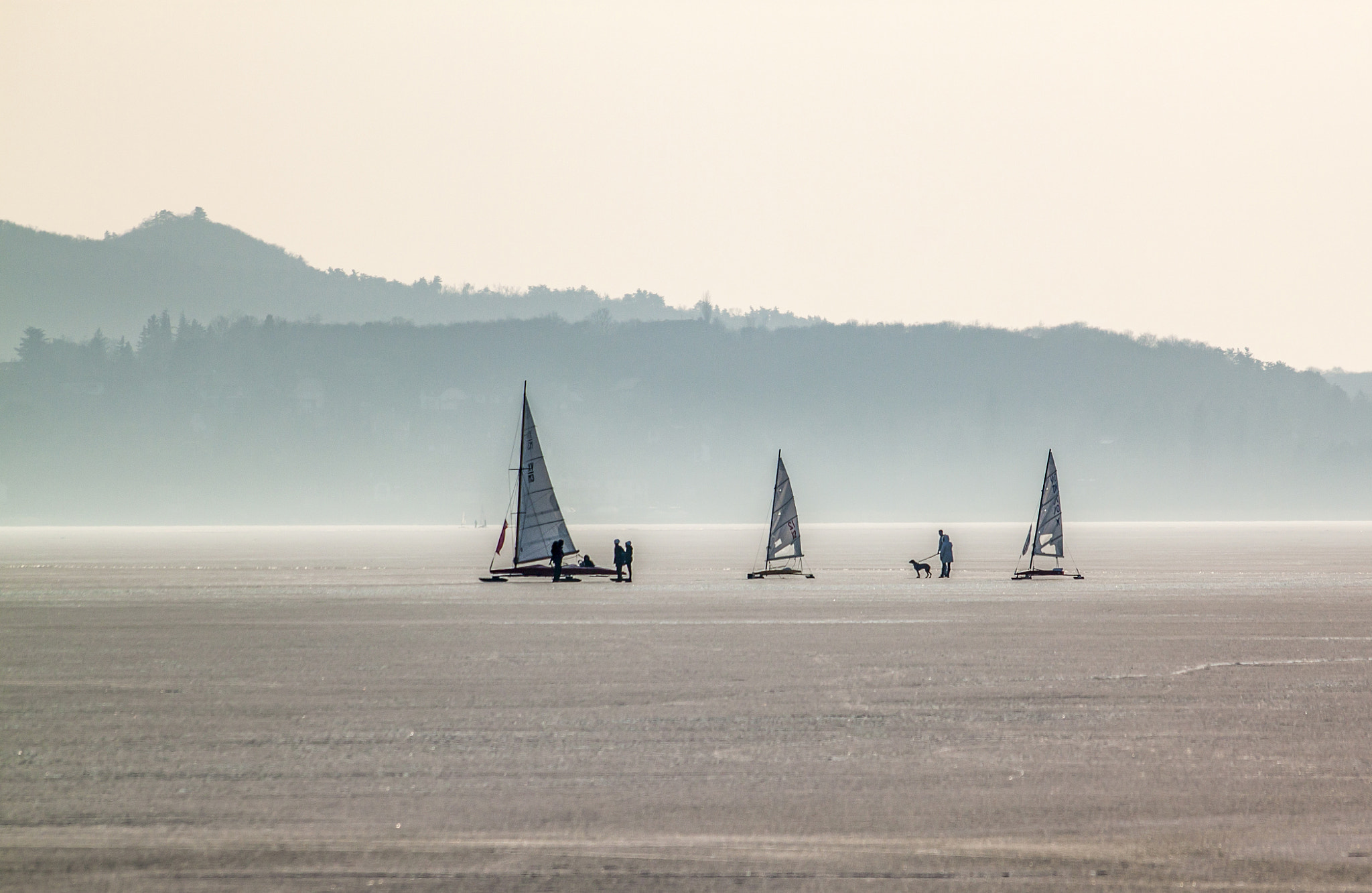 Sigma 70-300mm F4-5.6 APO DG Macro sample photo. Ice sailers photography