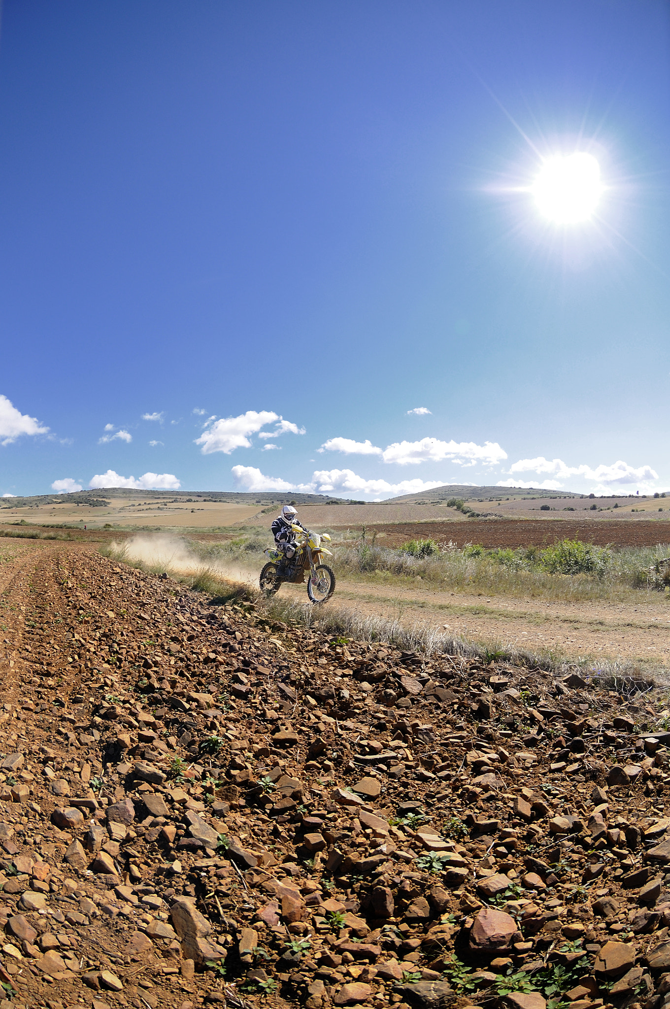 Nikon D300 + Nikon AF DX Fisheye-Nikkor 10.5mm F2.8G ED sample photo. Dusty roads photography