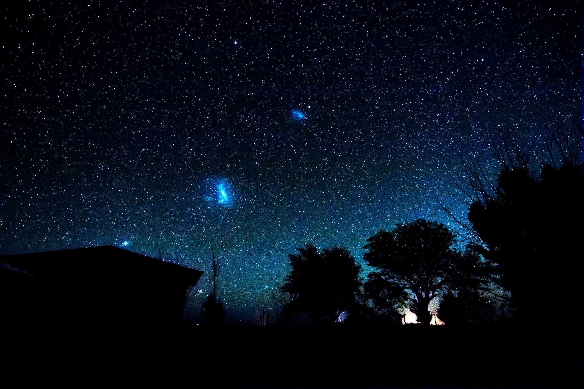 Tokina AT-X 11-20 F2.8 PRO DX Aspherical 11-20mm f/2.8 sample photo. The short distance bewteen two galaxies photography