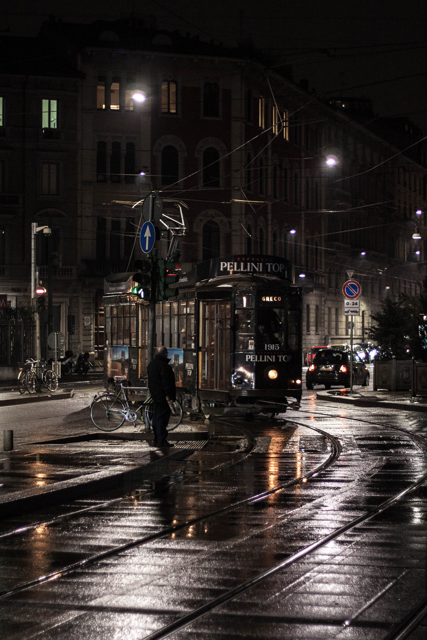 Canon EOS 500D (EOS Rebel T1i / EOS Kiss X3) + Canon EF 50mm F1.8 STM sample photo. Milano nord cadorna photography
