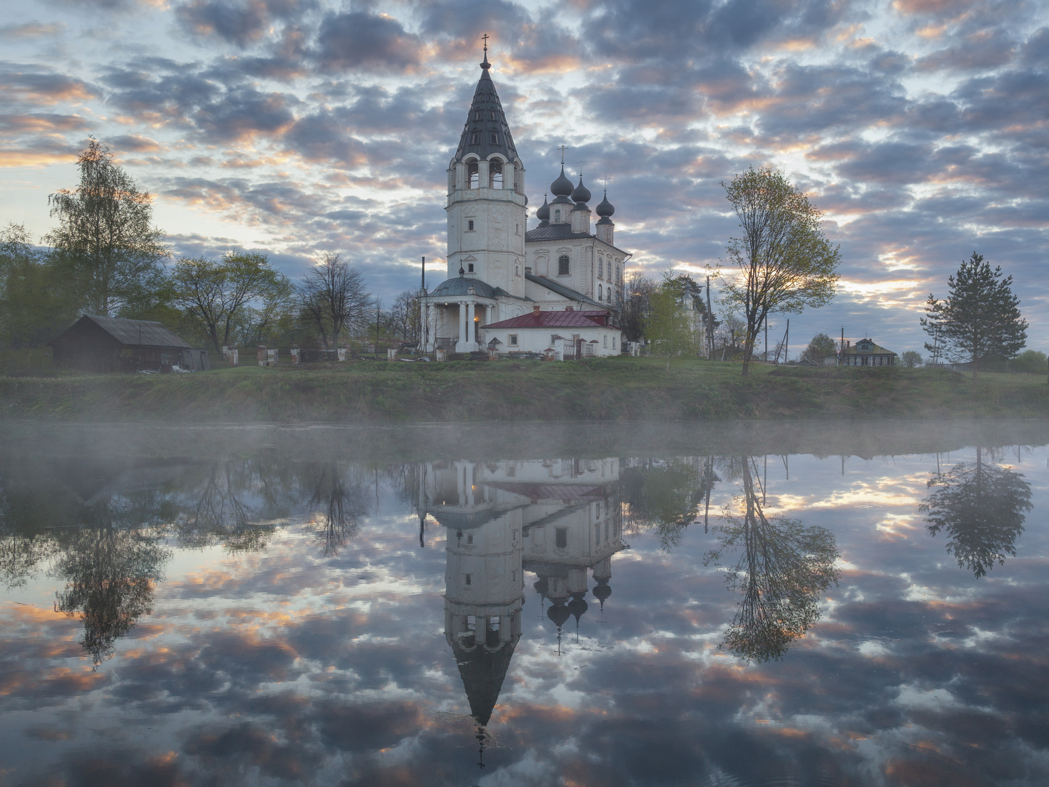 Canon EOS 5D Mark II + Canon EF 24mm F1.4L II USM sample photo. Krasnoe. prekrasnoe photography