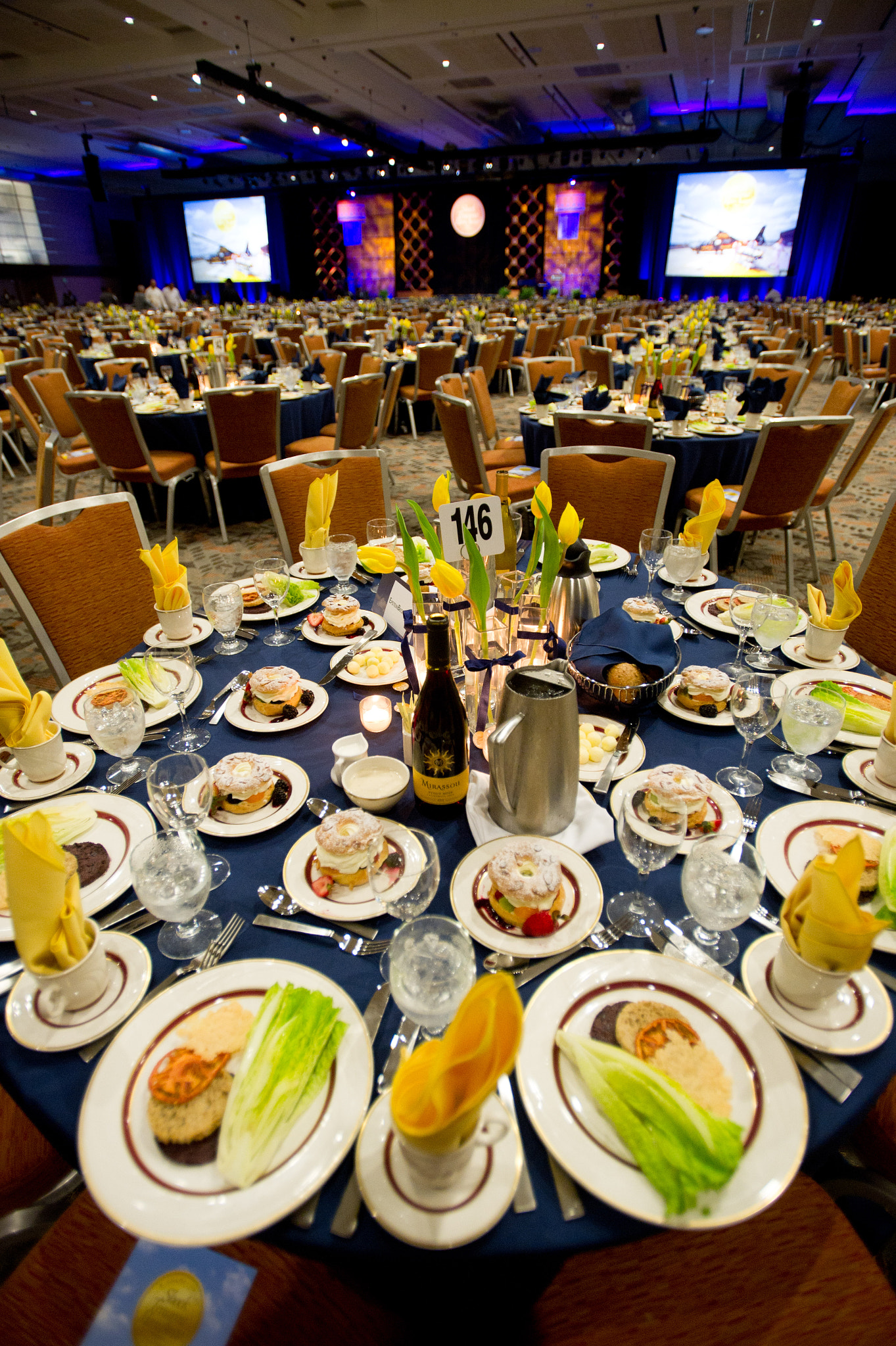 Nikon D3S + Nikon AF-S Nikkor 17-35mm F2.8D ED-IF sample photo. Set dining table with food at a special event photography