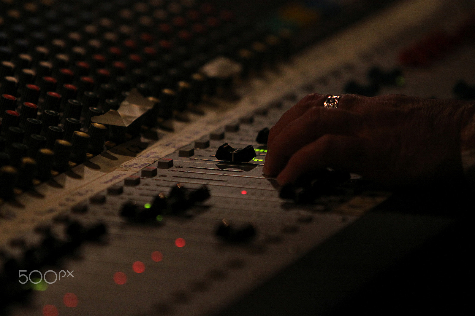 Canon EF 70-200mm F2.8L IS USM sample photo. Mixing desk photography