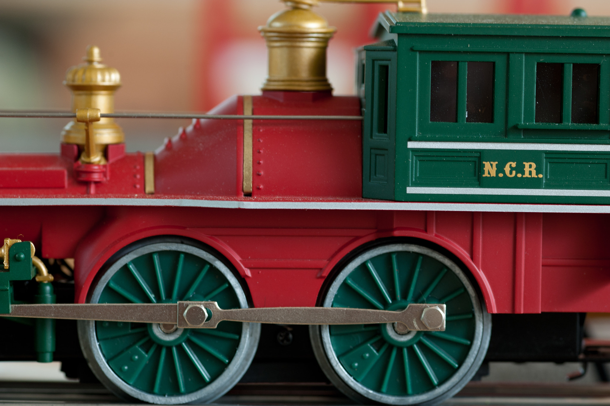 ZEISS Makro-Planar T* 100mm F2 sample photo. Miniature train in a train garden photography